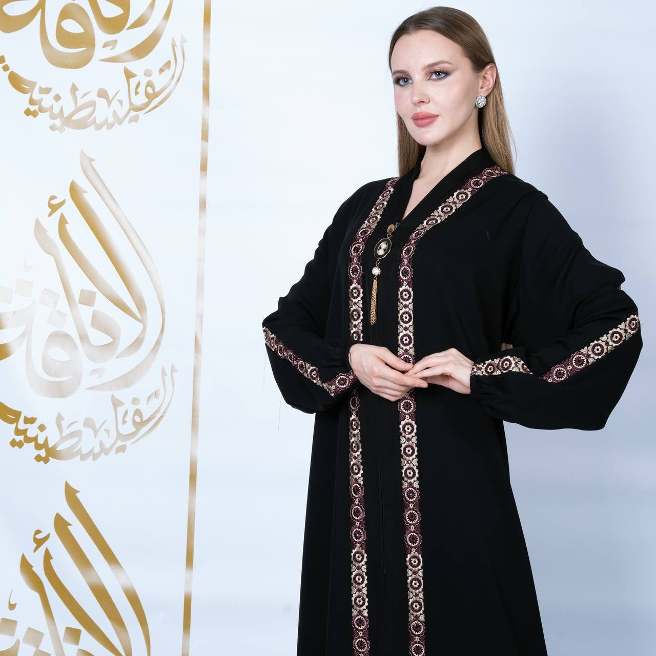 Plus Size Zipper Abaya: Style Meets Comfort