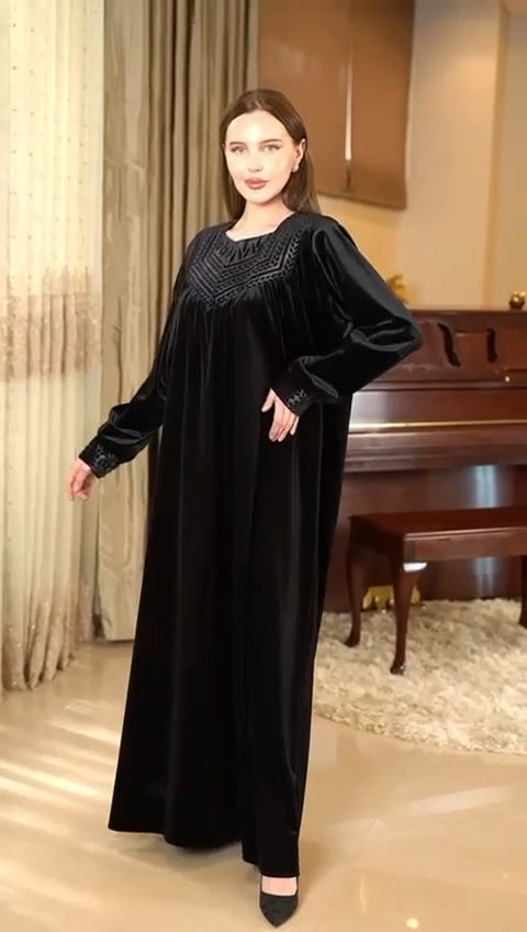 Black Velvet Zipper Abaya - Women's Elegant and Modern Fashion