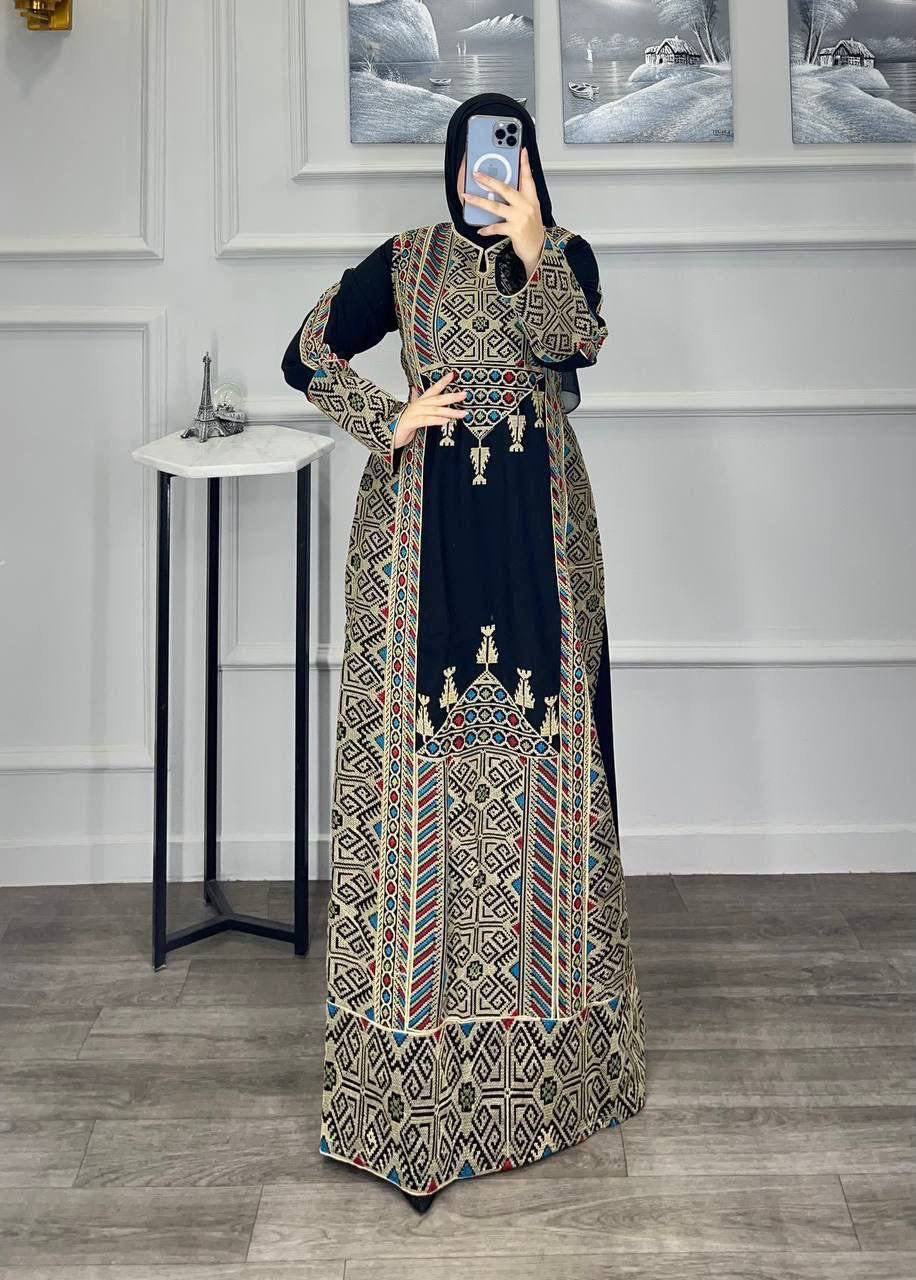 Full Tatreez Abaya: Tradition Meets Modern Elegance