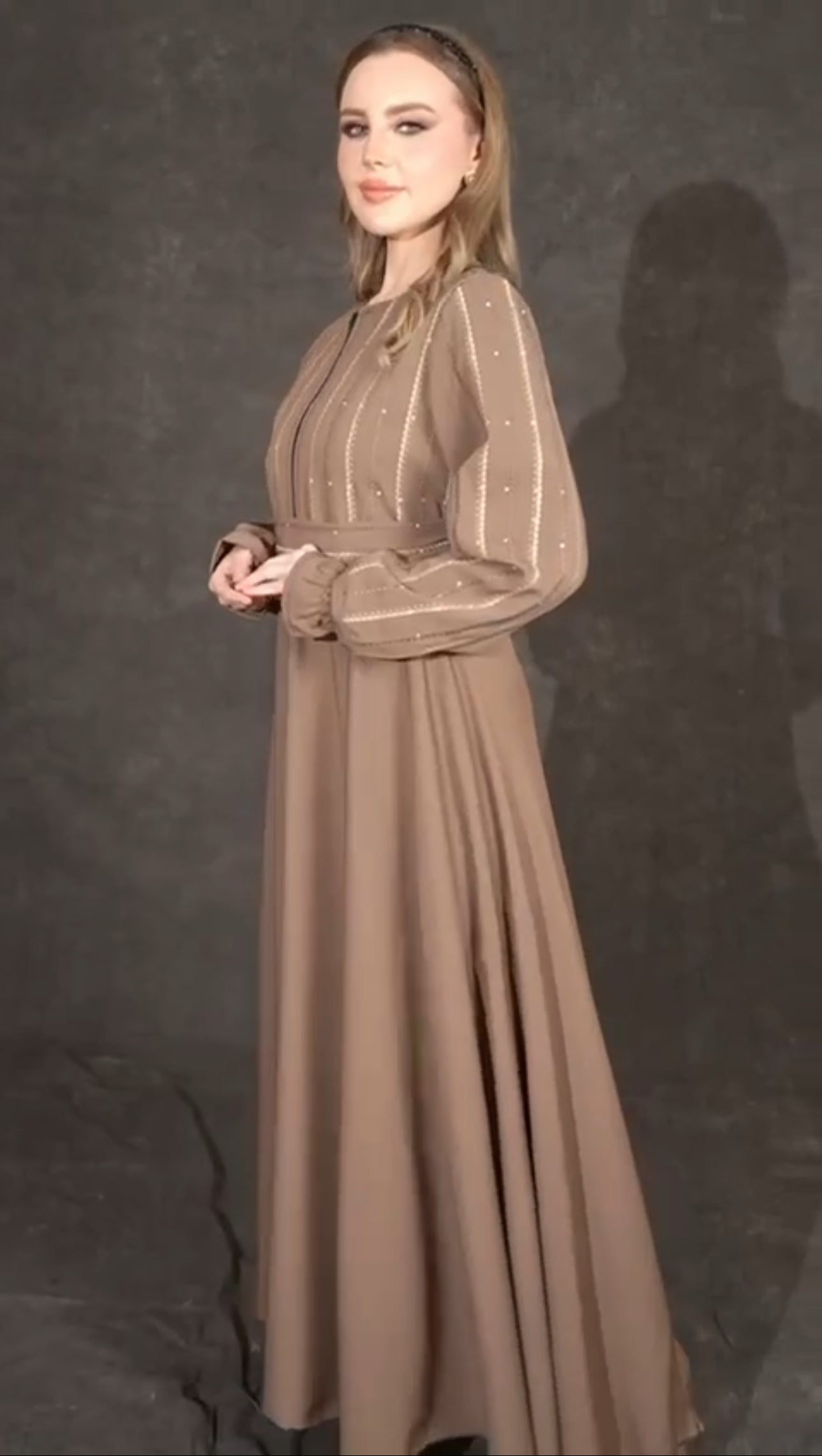 Abaya Dress: Versatile Style and Comfort for Fashion-Forward Individuals