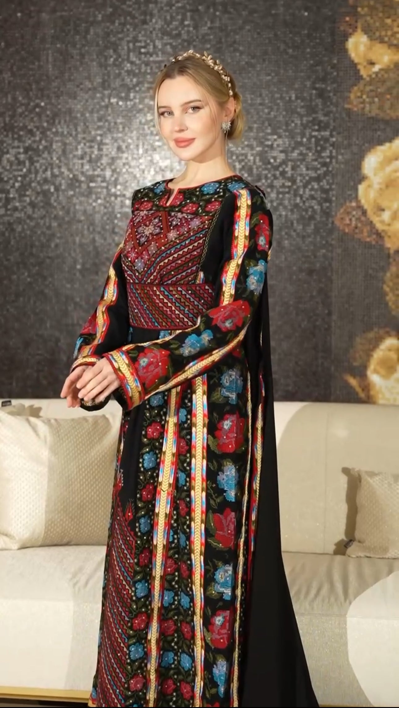 Embroidery Thoub with Cape: Sophisticated Elegance and Luxurious Design Palestinian Elegance