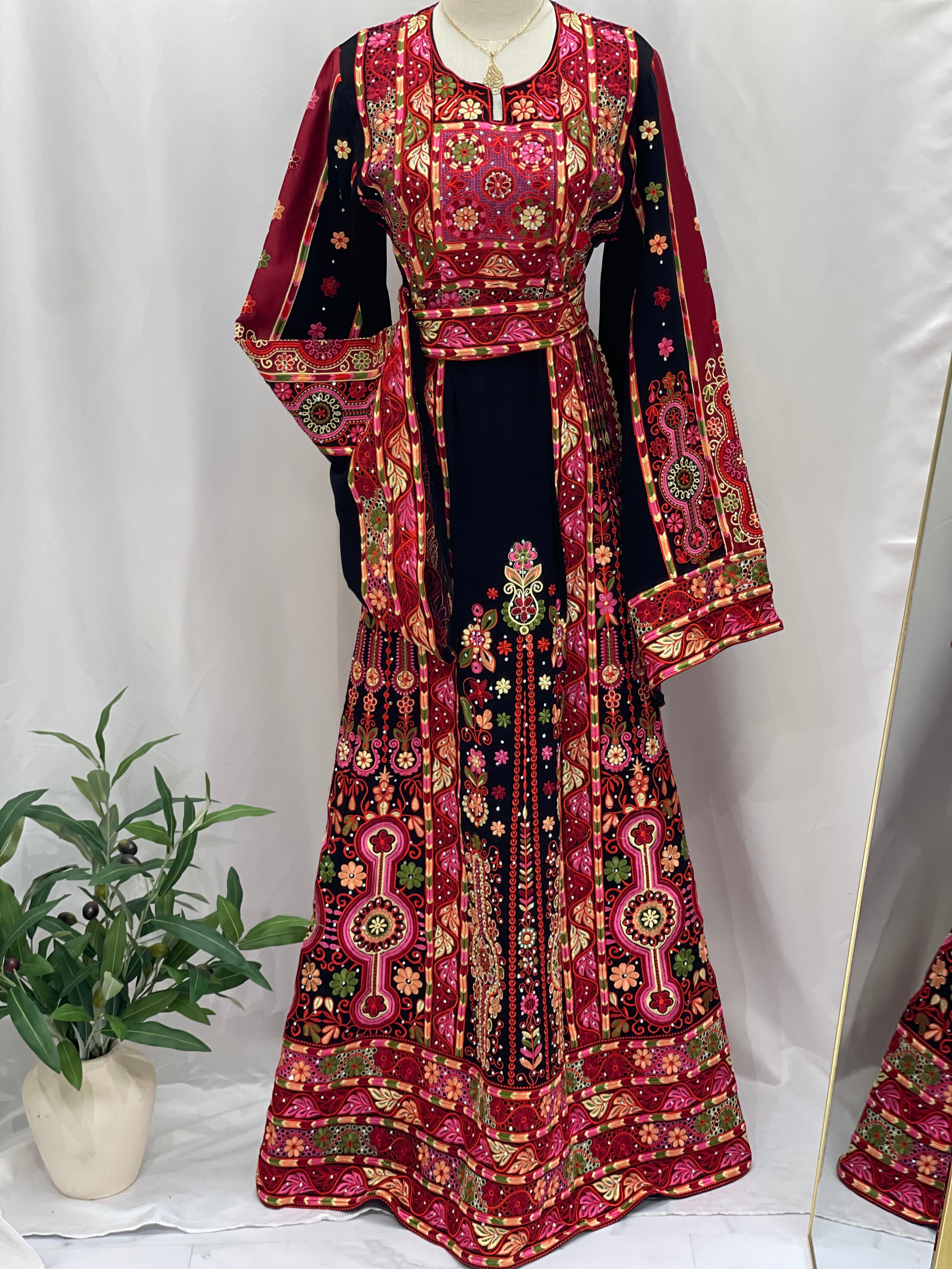 Full Embroidered Thoub