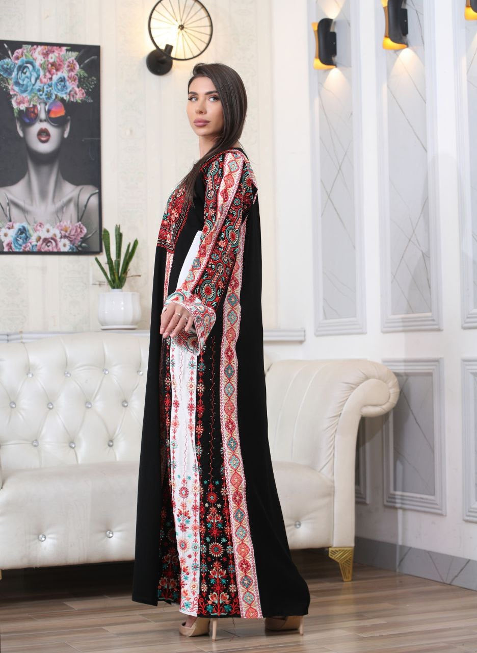 Exquisite Embroidered Al-Sa3a Thoub - Cultural Elegance & Comfort