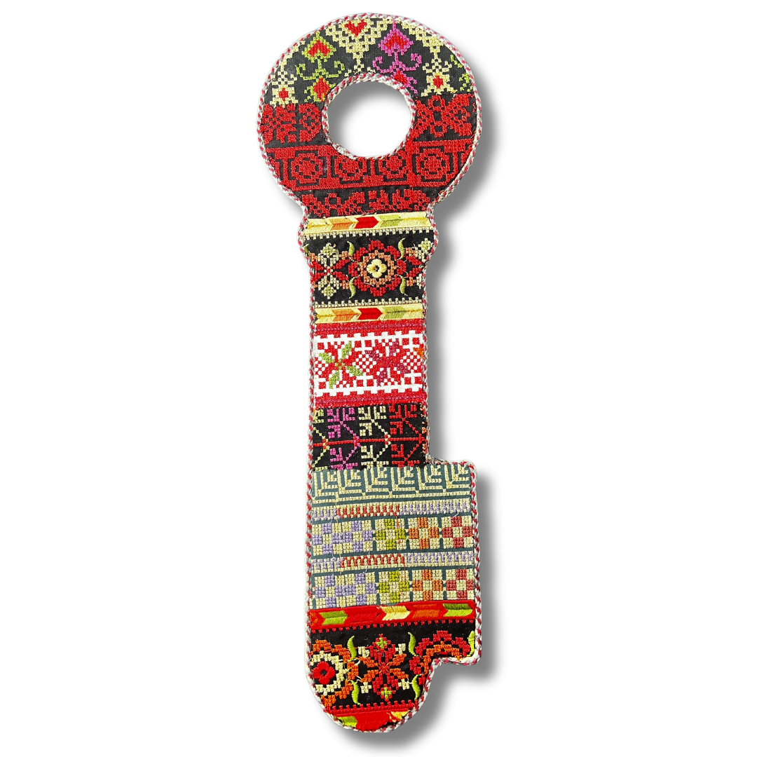 Key-Shaped Tatreez Design Home Decor – High-Quality Cultural Elegance