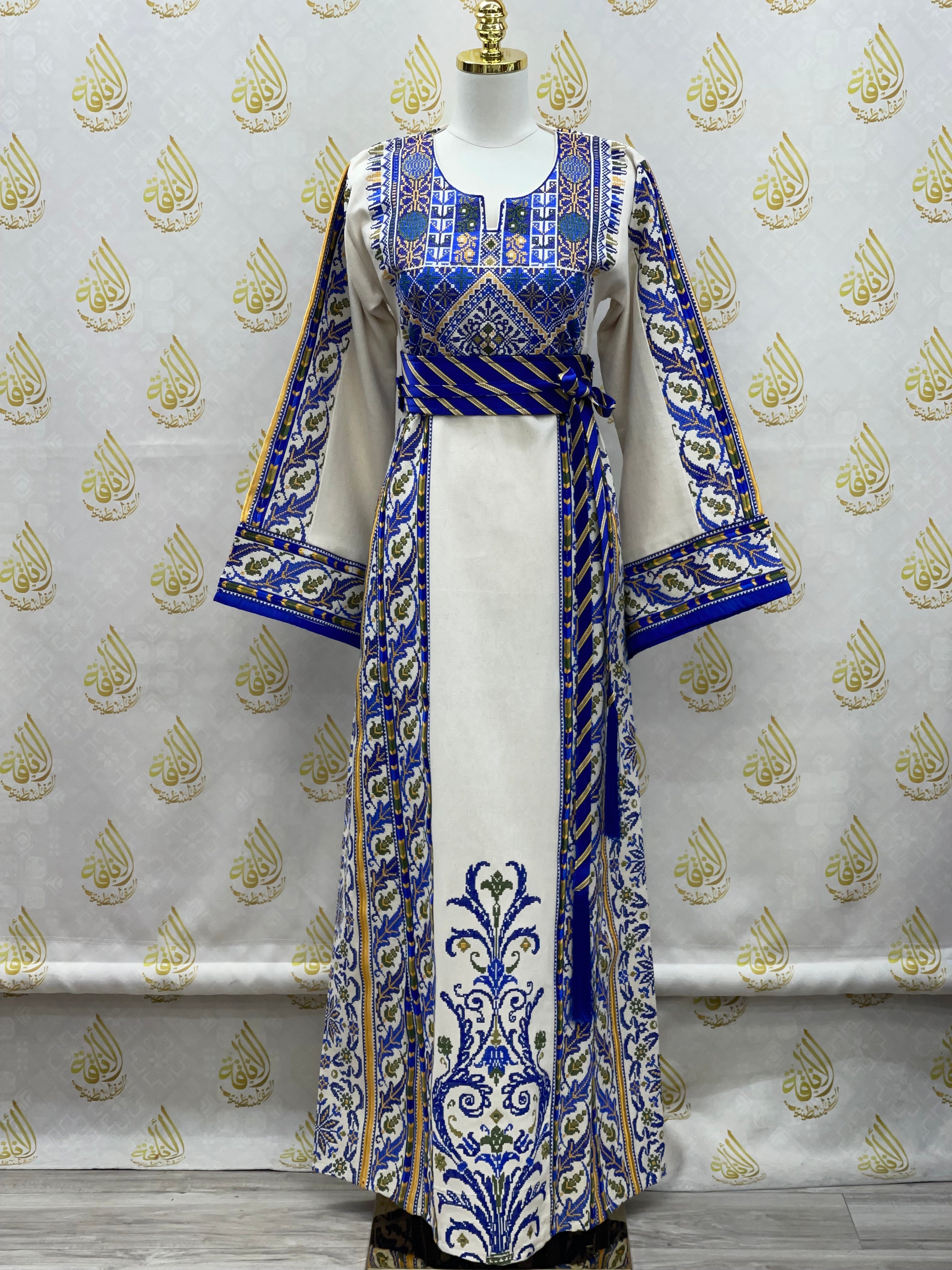 Etamin Embroidery Thoub: Exquisite Craftsmanship and Timeless Sophistication