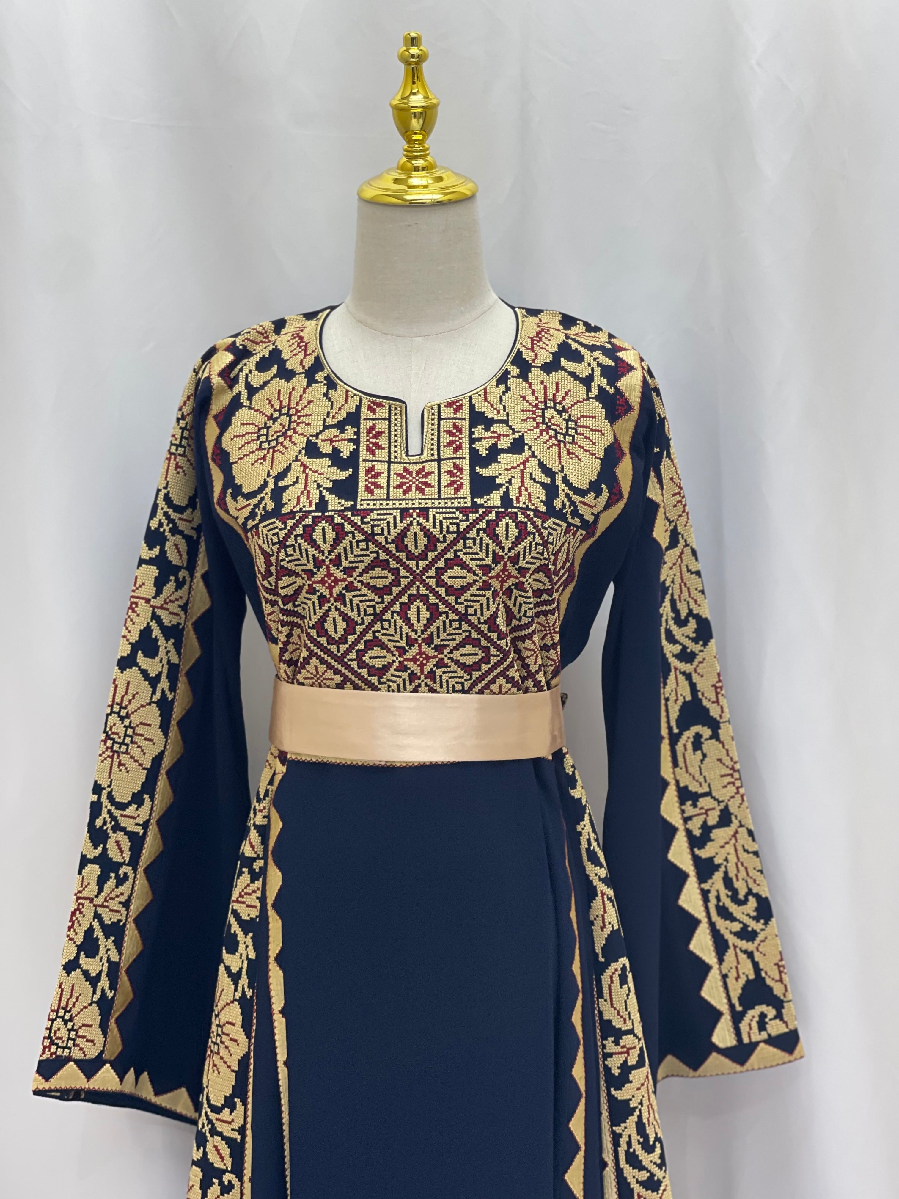 Stylish Embroidered Thoub with Dual-Style Belt: Elegance and Versatility