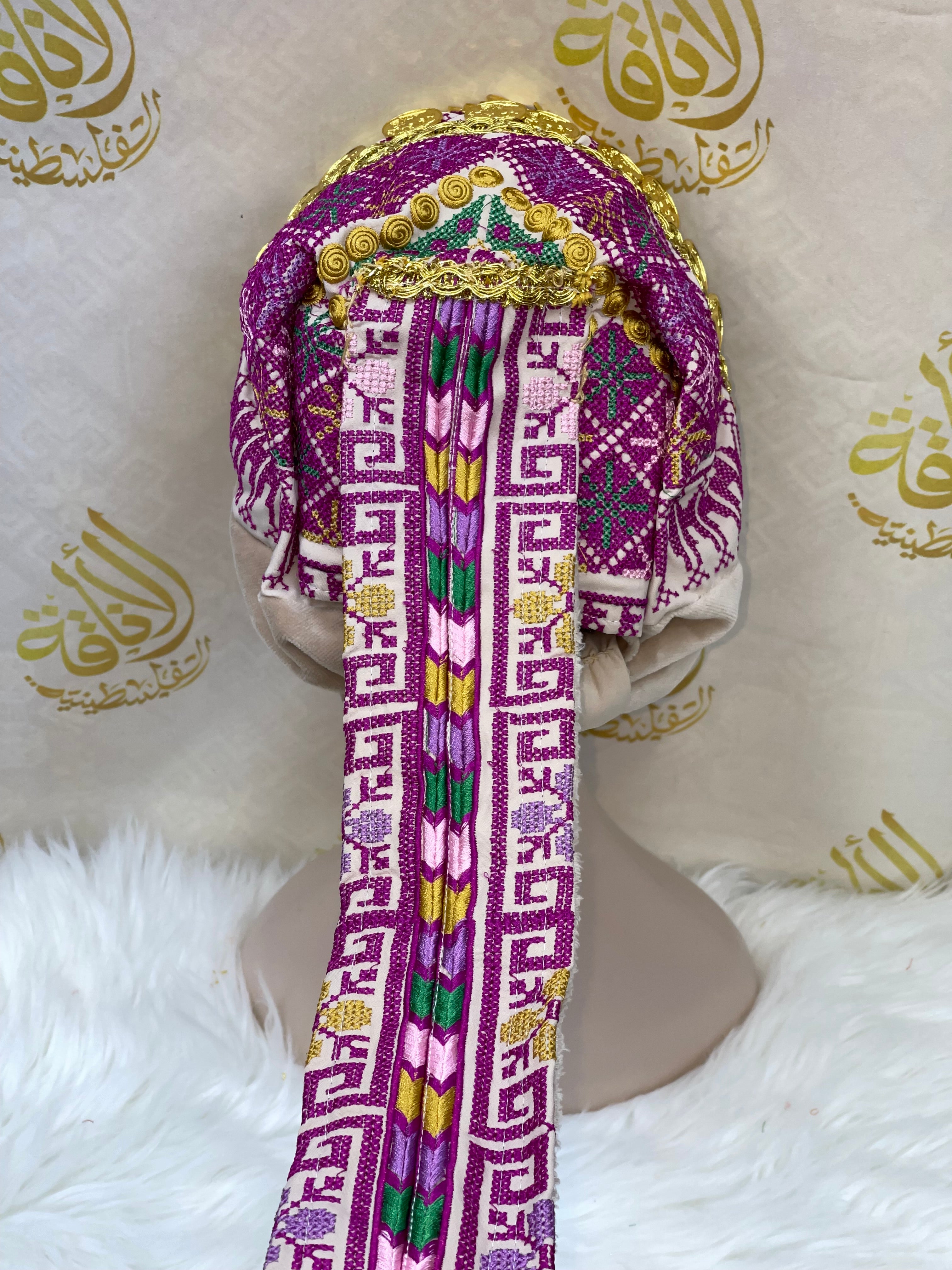 Luxurious Elegance: Awka Gold Liras Collection Palestinian Elegance