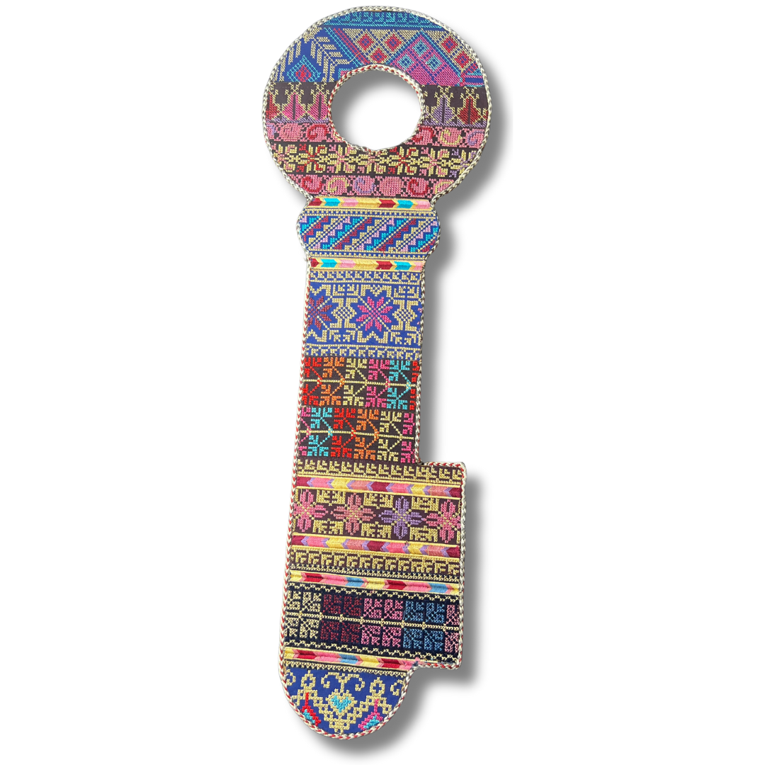 Key-Shaped Tatreez Home Decor - High-Quality Craftsmanship