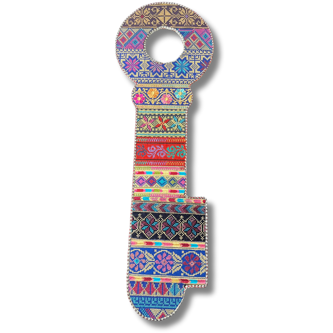 Key-Shaped Tatreez Home Decor - High-Quality Craftsmanship