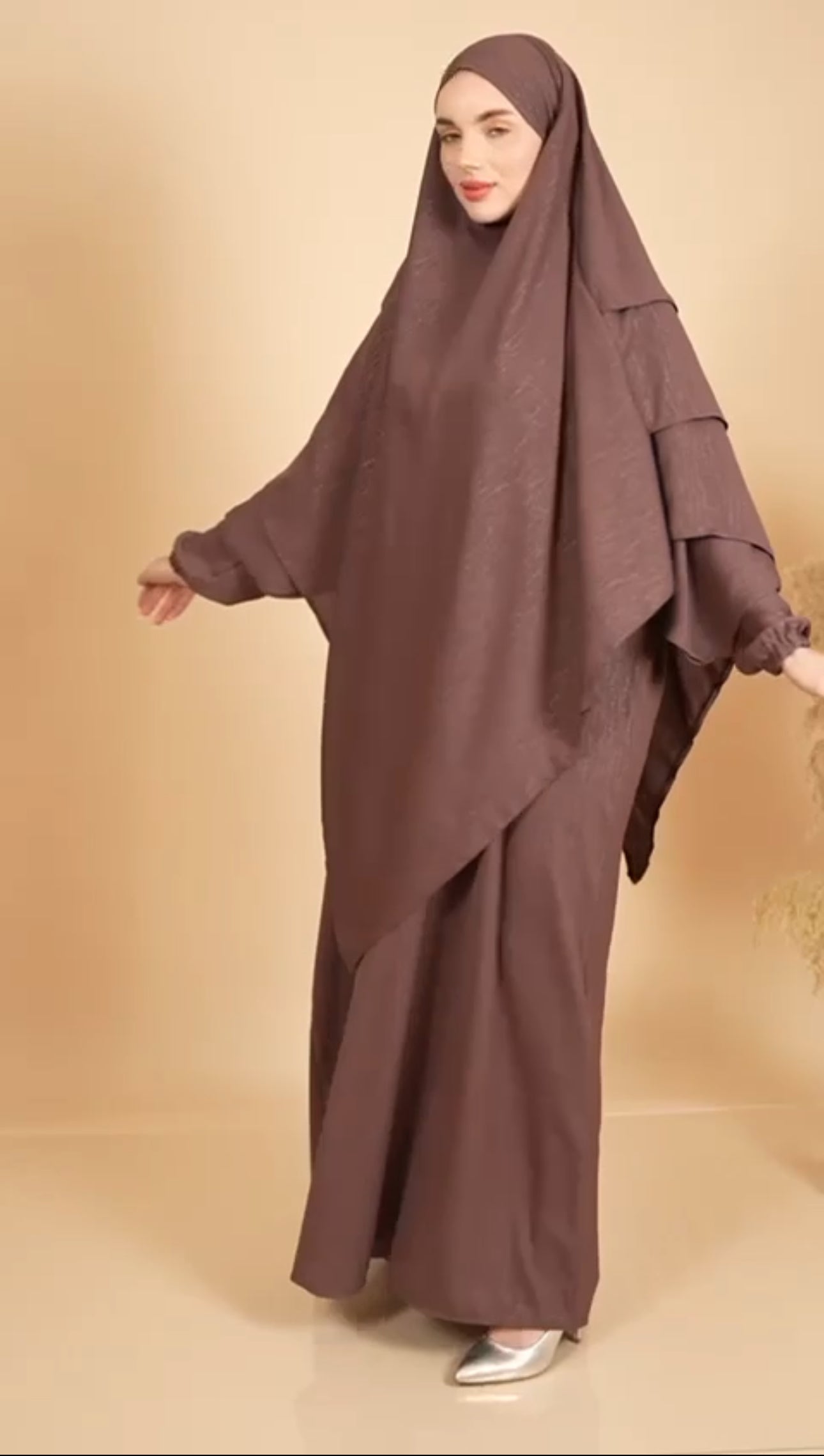 Khimar Abaya: Fusion of Style and Modesty