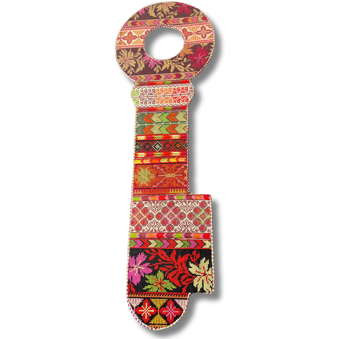 Key-Shaped Tatreez Home Decor - High-Quality Craftsmanship