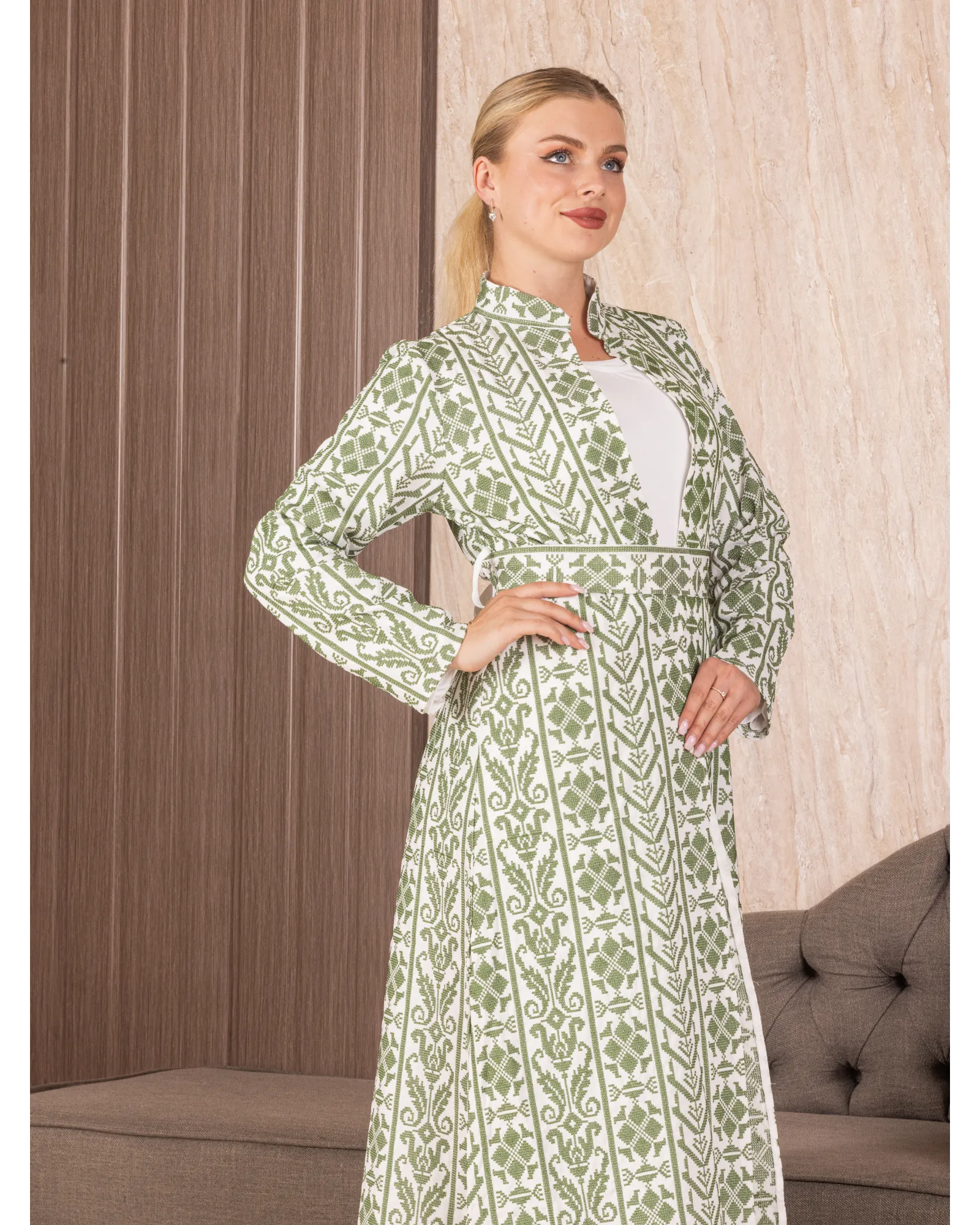 Embroidered Long Cardigan: Elegance and Sophistication