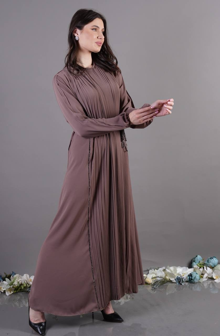 Pleated Abaya Dress: Elegance and Comfort Combined