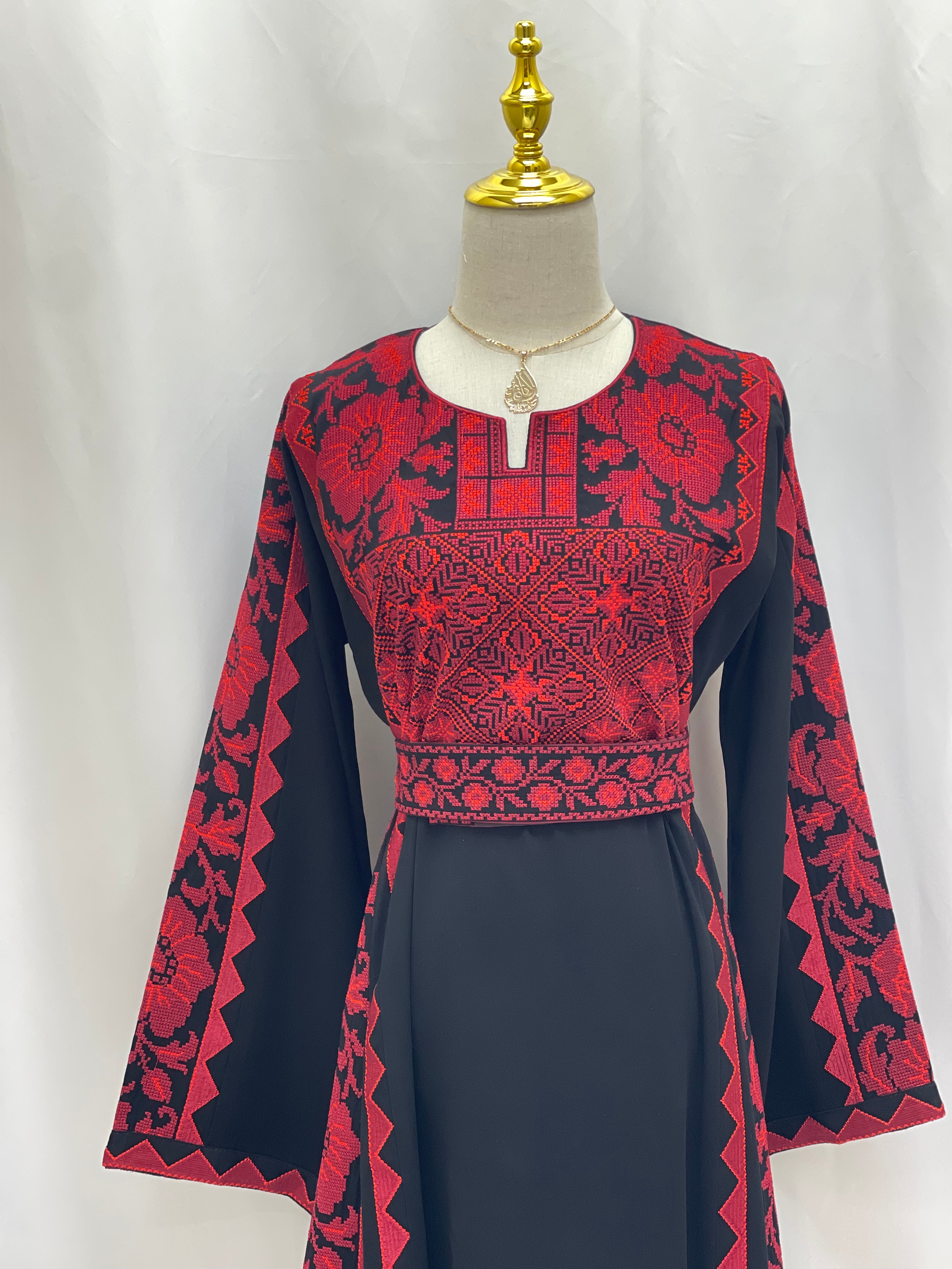 Modern Style Embroidered Thoub