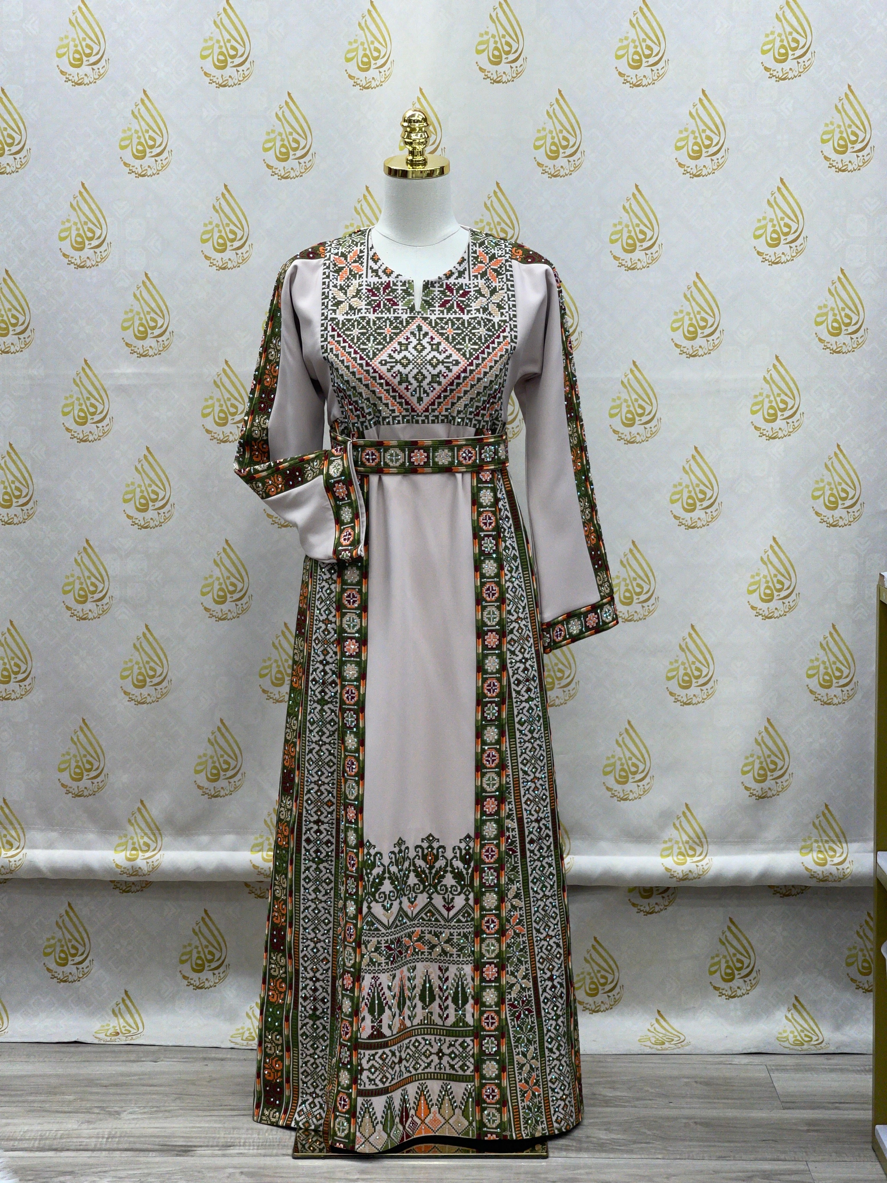 Jud Thoub: Intricate Embroidery and Timeless Elegance