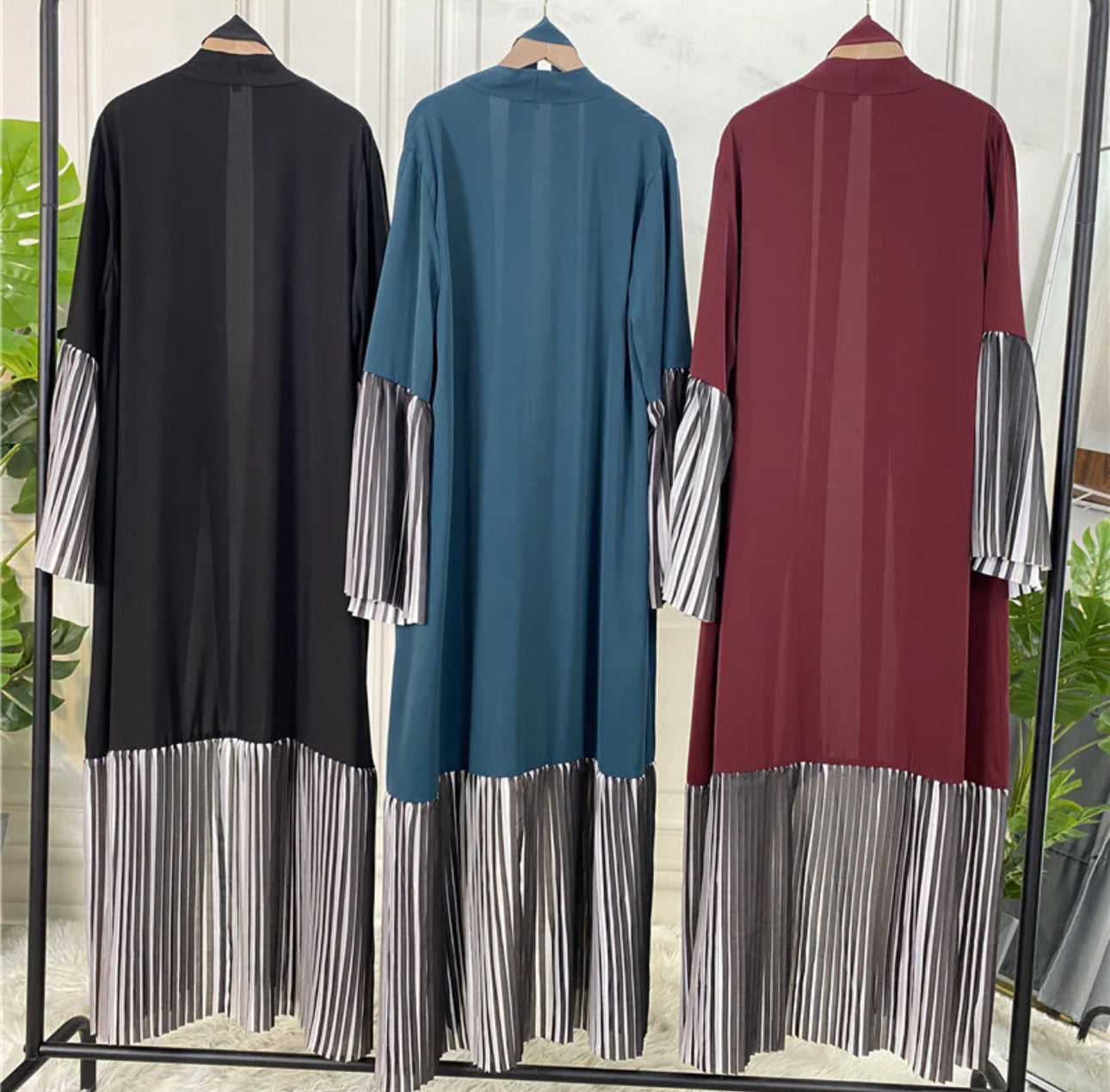 Flare Sleeve Open Abaya: Sophisticated Style and Comfort