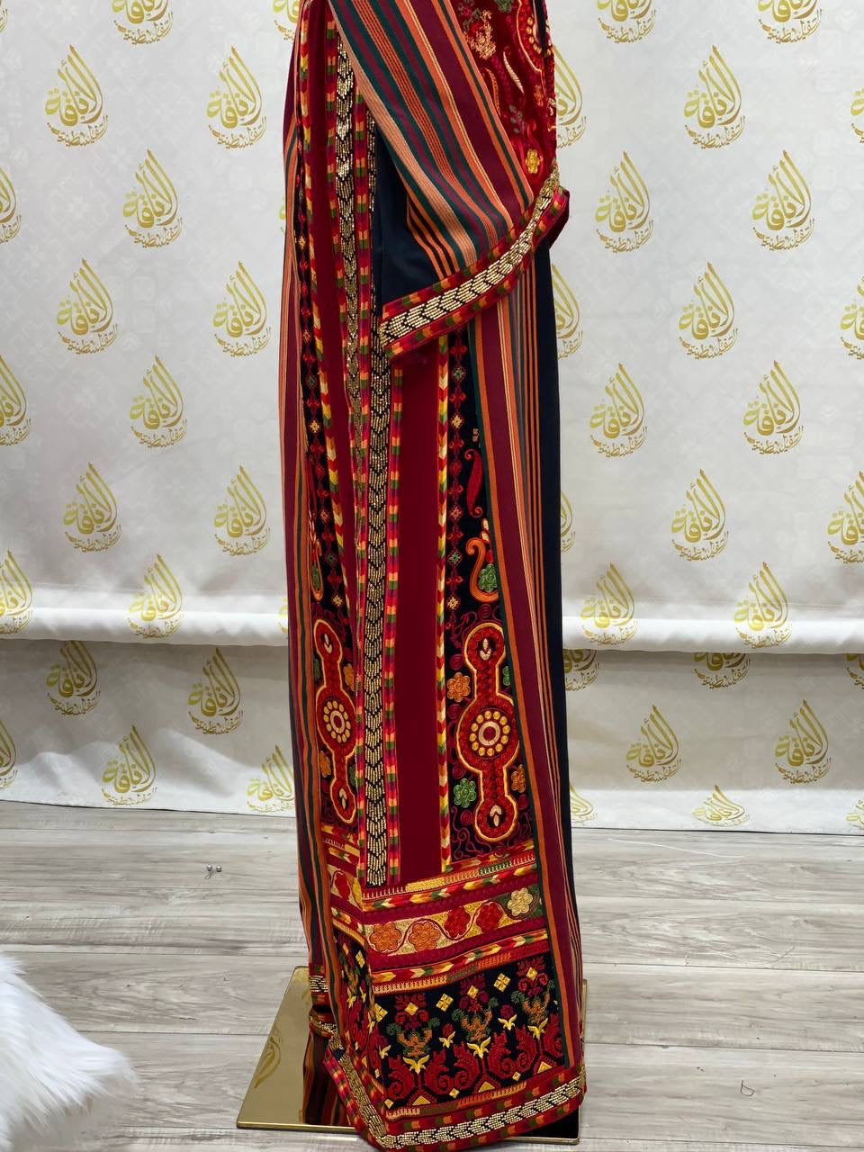 Embroidery Majdalwi Thoub With Sewing Beads