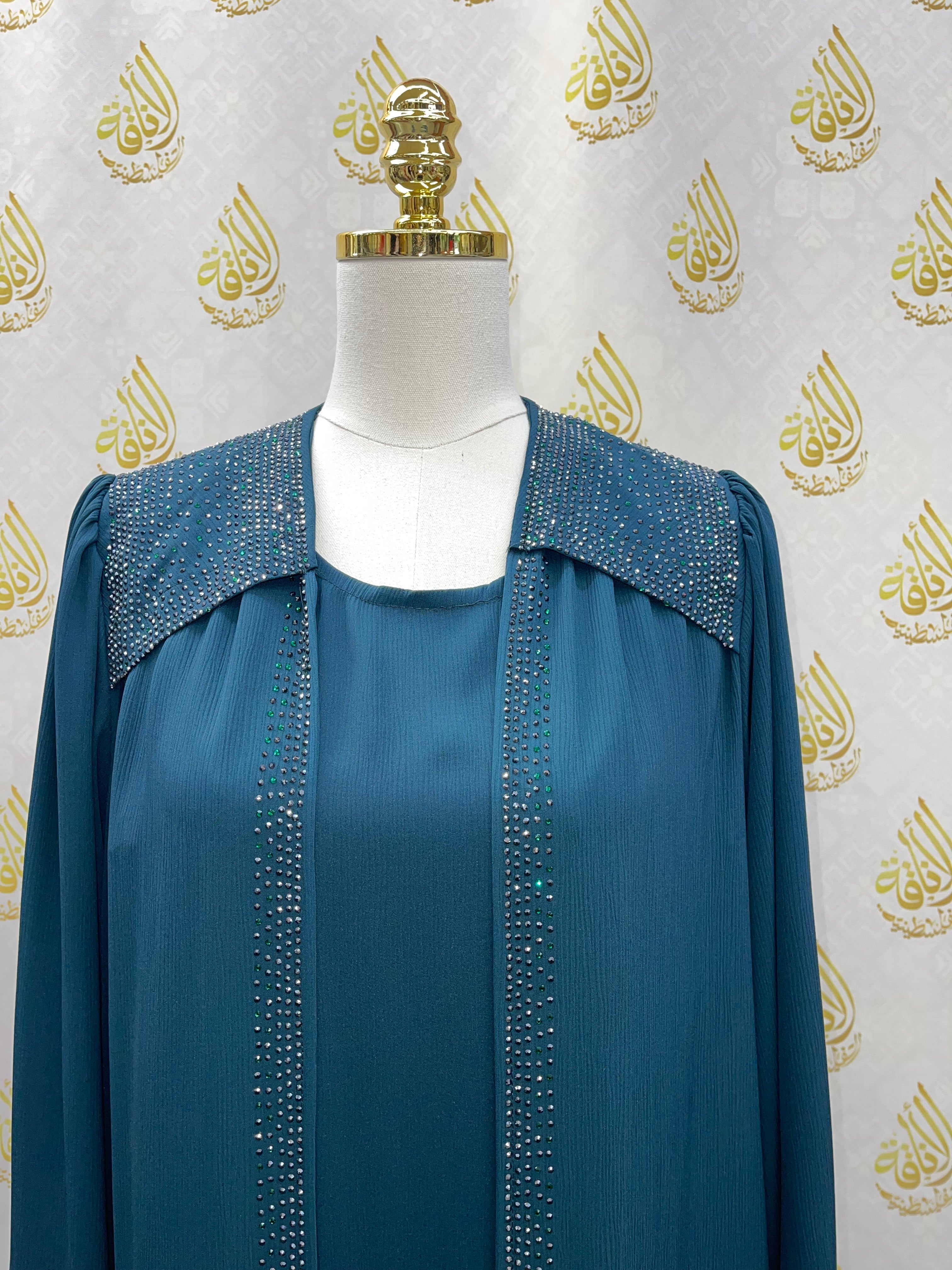 Abaya 2PC with Strass: Elegance and Glamour Combined