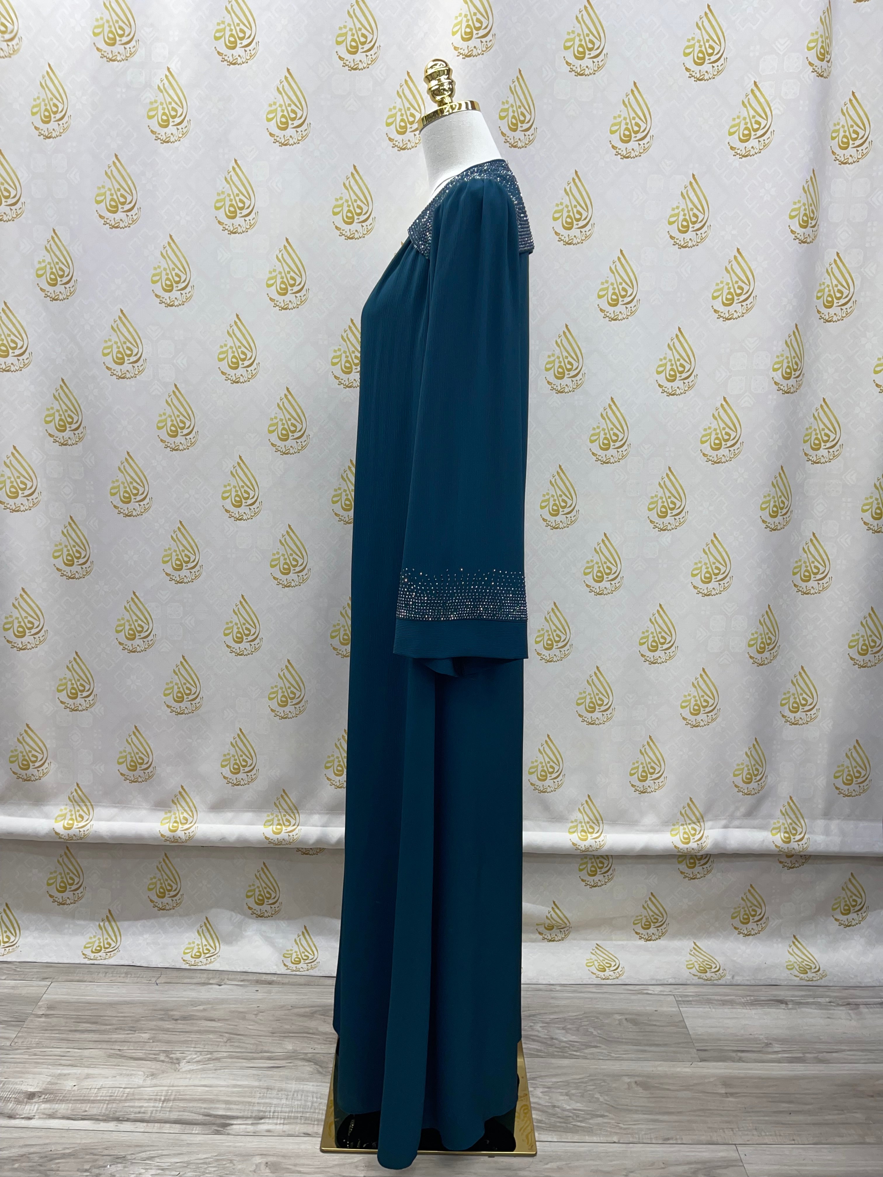 Abaya 2PC with Strass: Elegance and Glamour Combined