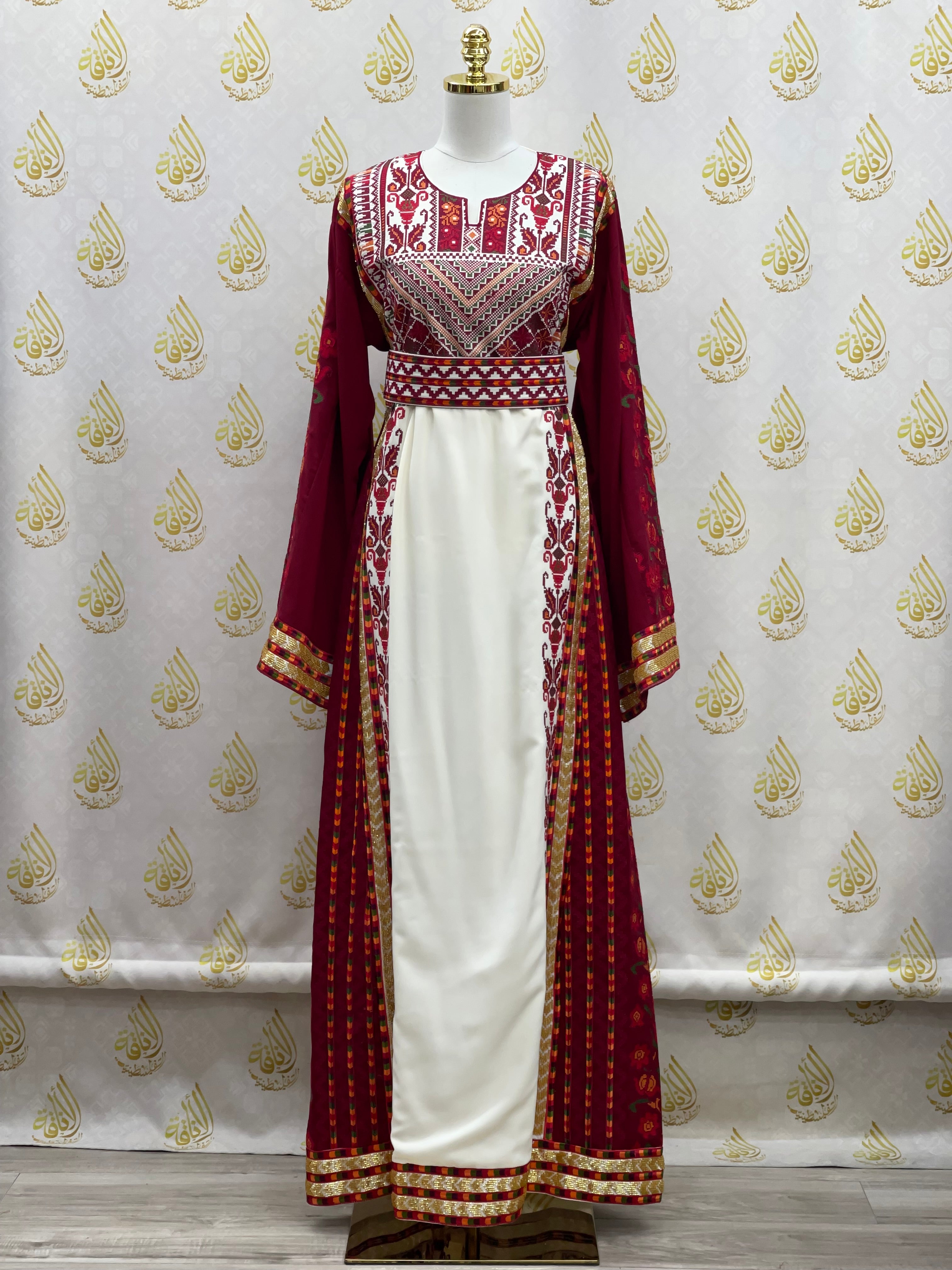 Jori Embroidered Thoub: Elegance and Cultural Heritage