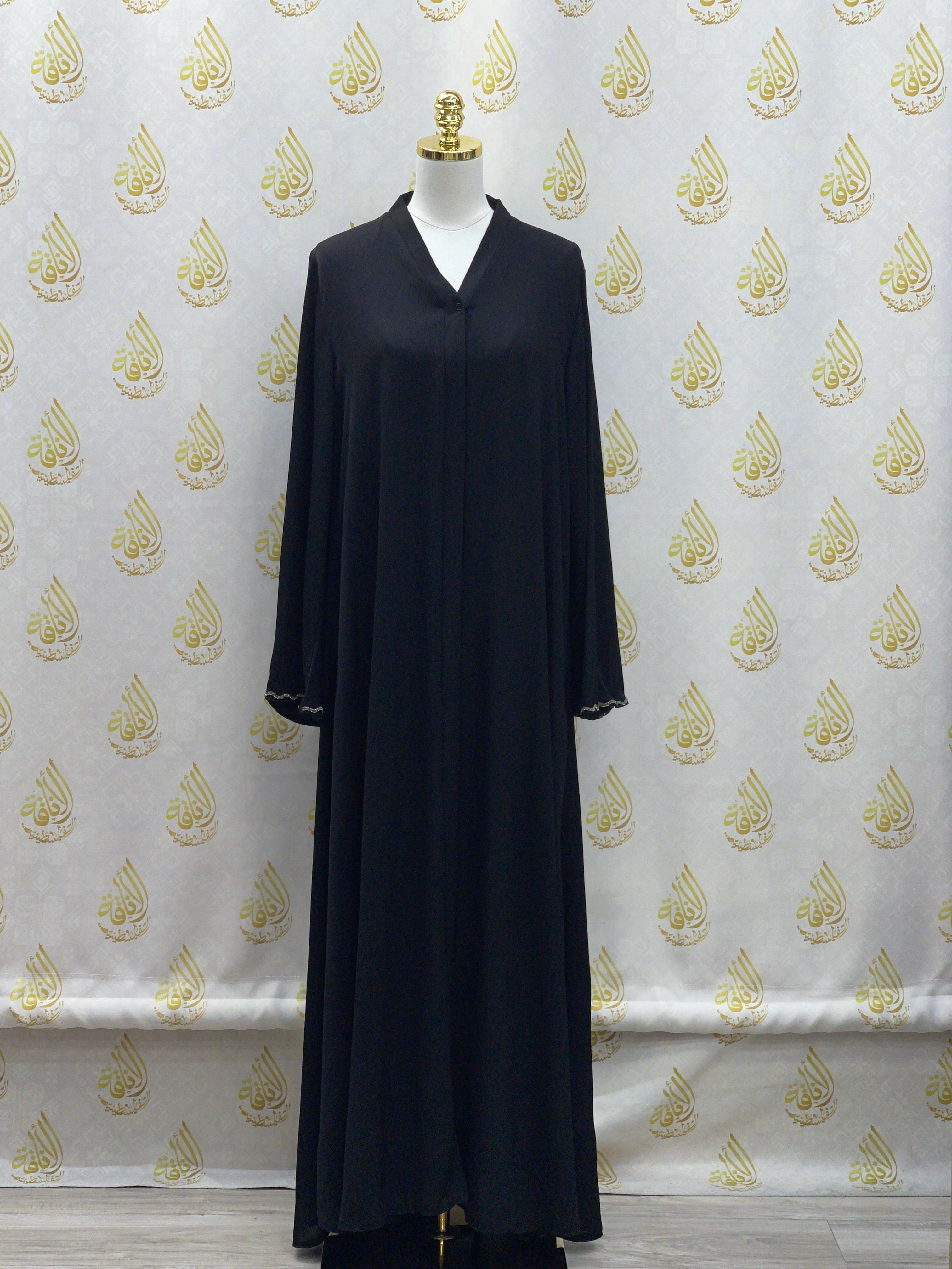 Abaya with Cloché Cut: Luxurious Elegance and Timeless Style