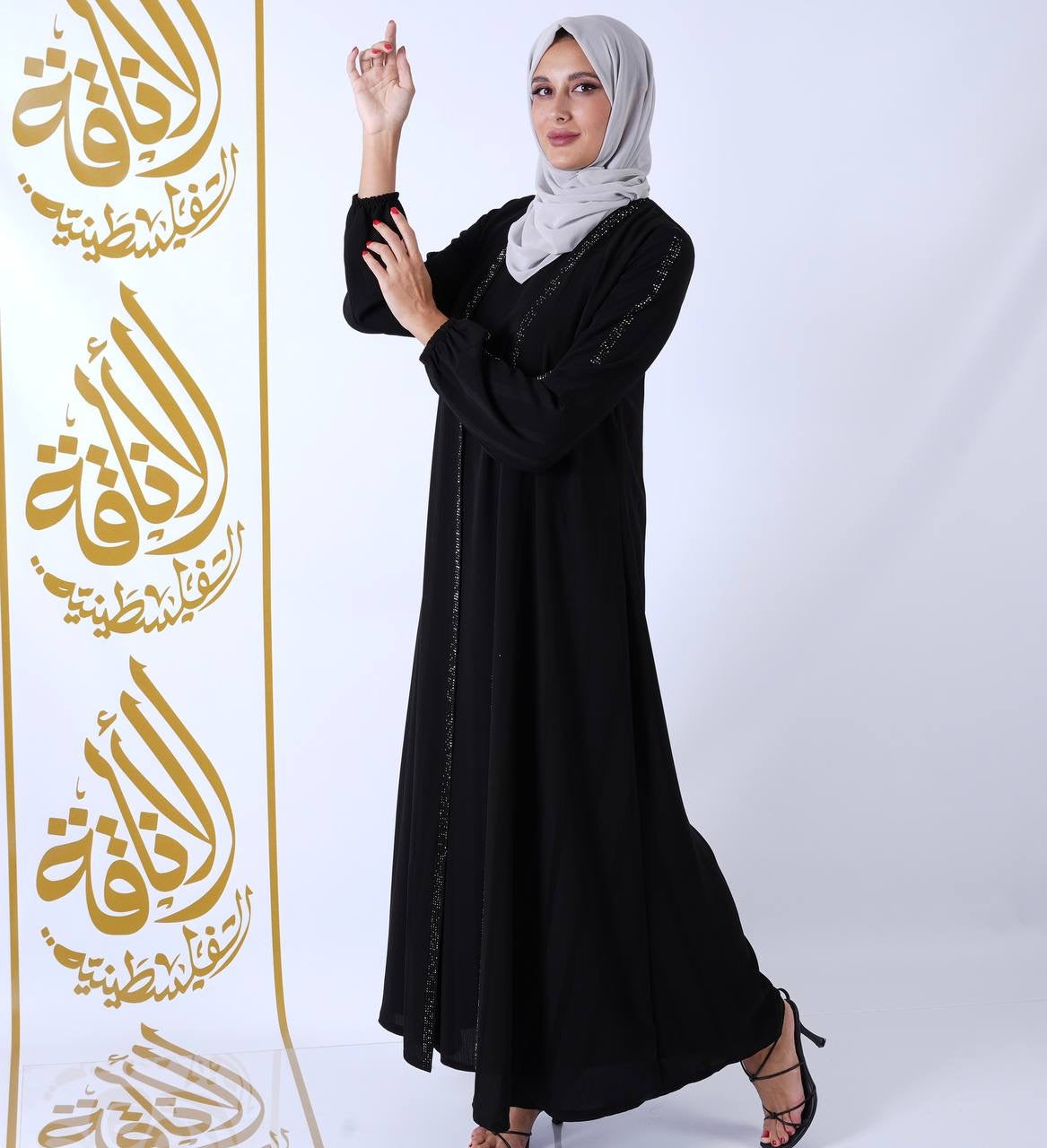 Classic Abaya: Timeless Elegance and Sophisticated Style