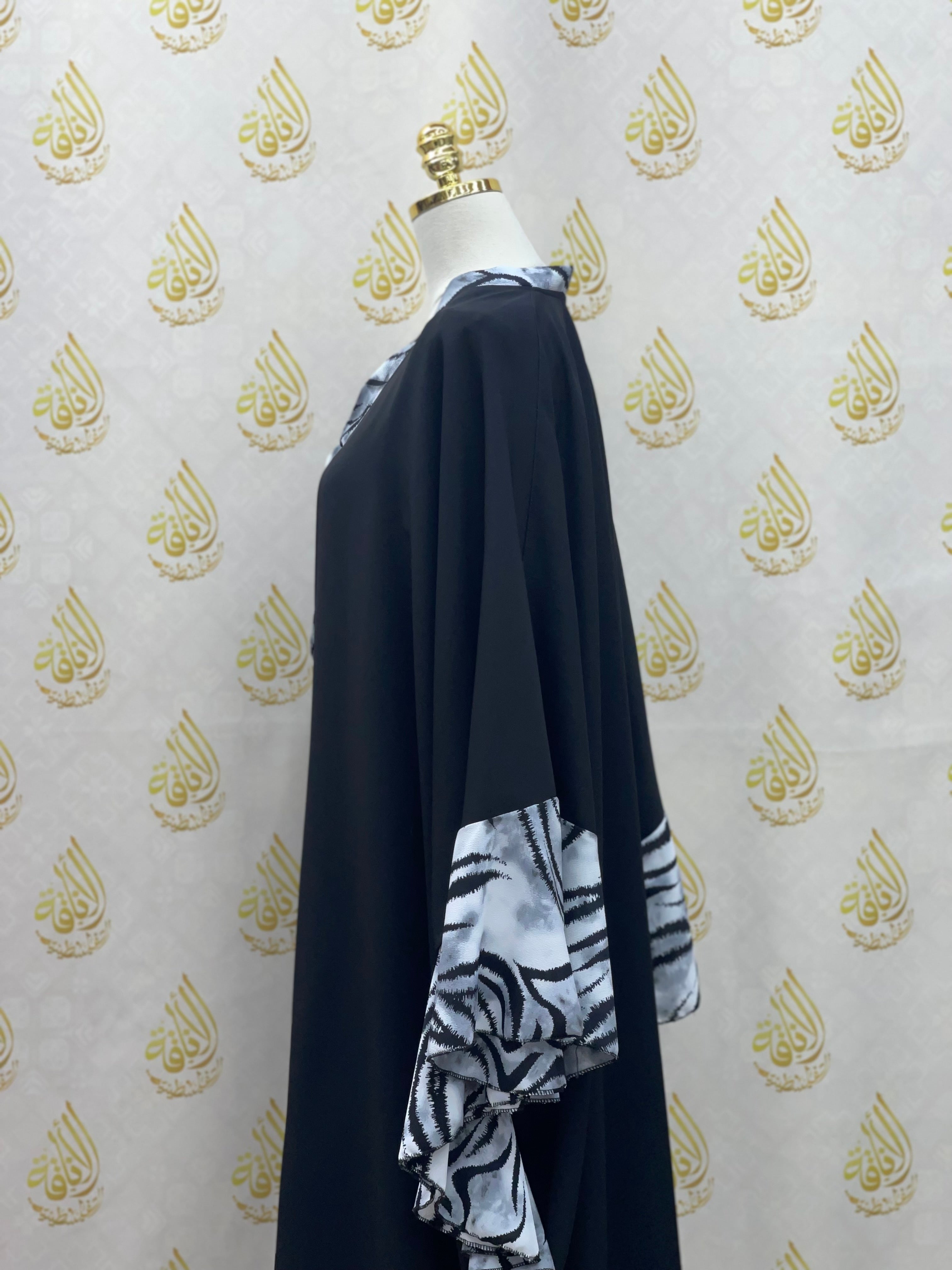 Butterfly Stylish 2Pcs Abaya: Elegance and Versatility in Every Stitch