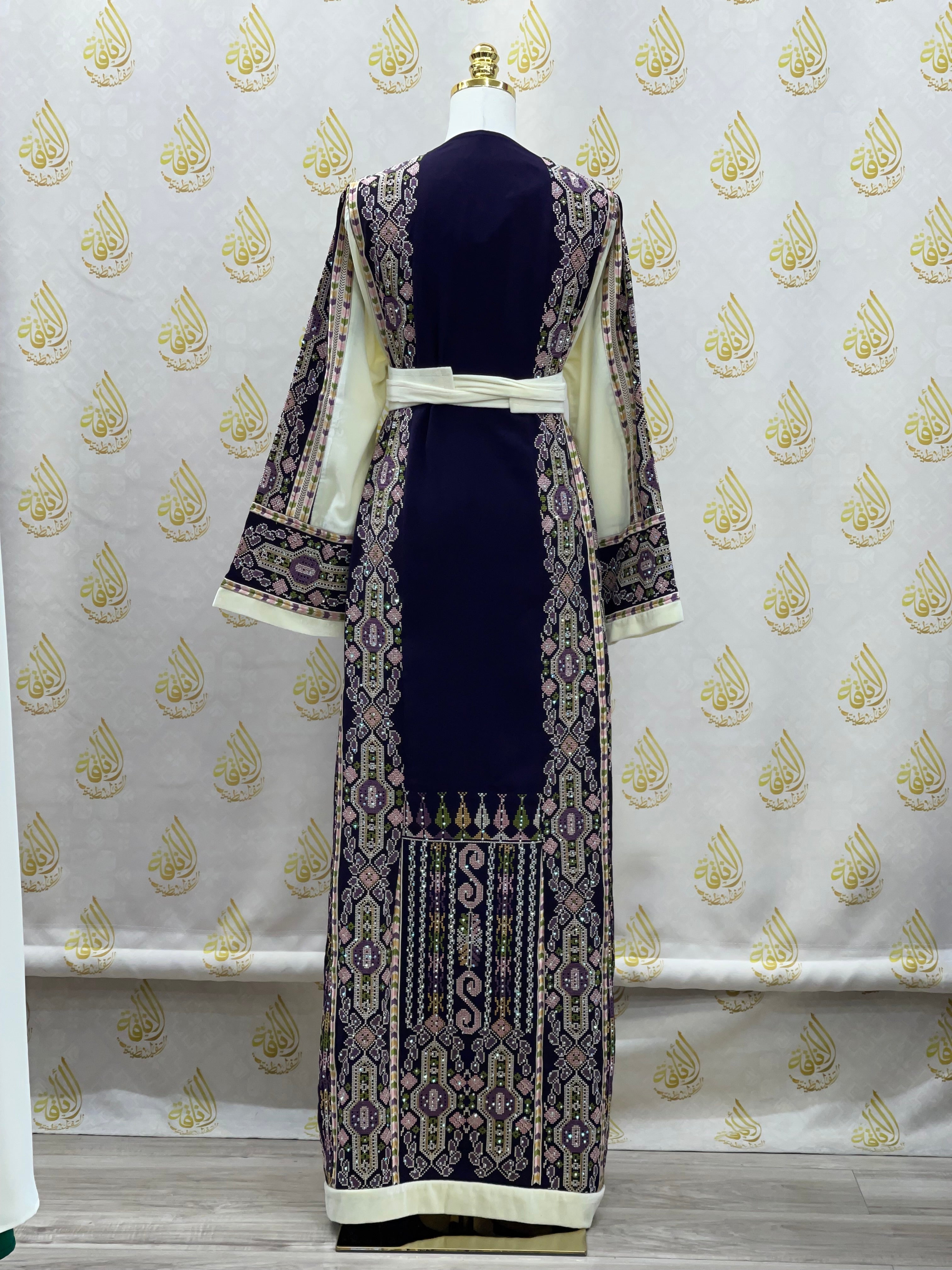 Embroidery  Elegant Thoub