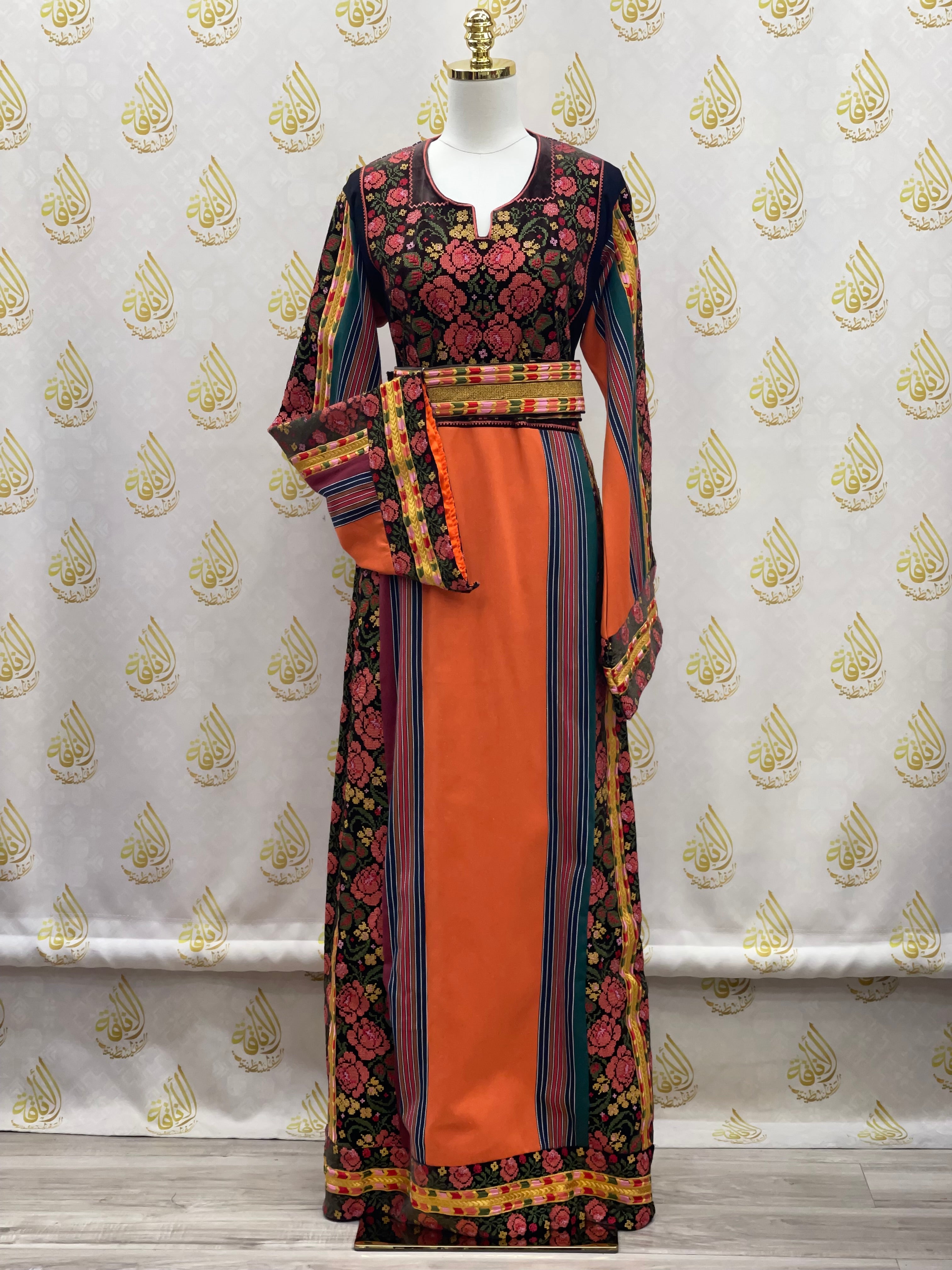 Brown Velvet Orange Majdlawi Thoub