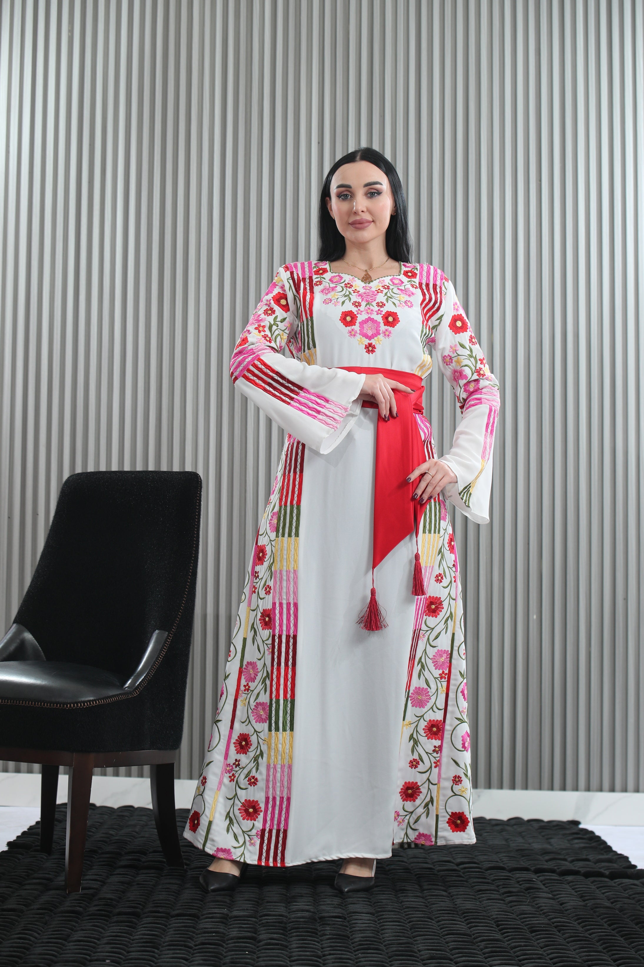 Embroidered White Multicolored Thoub