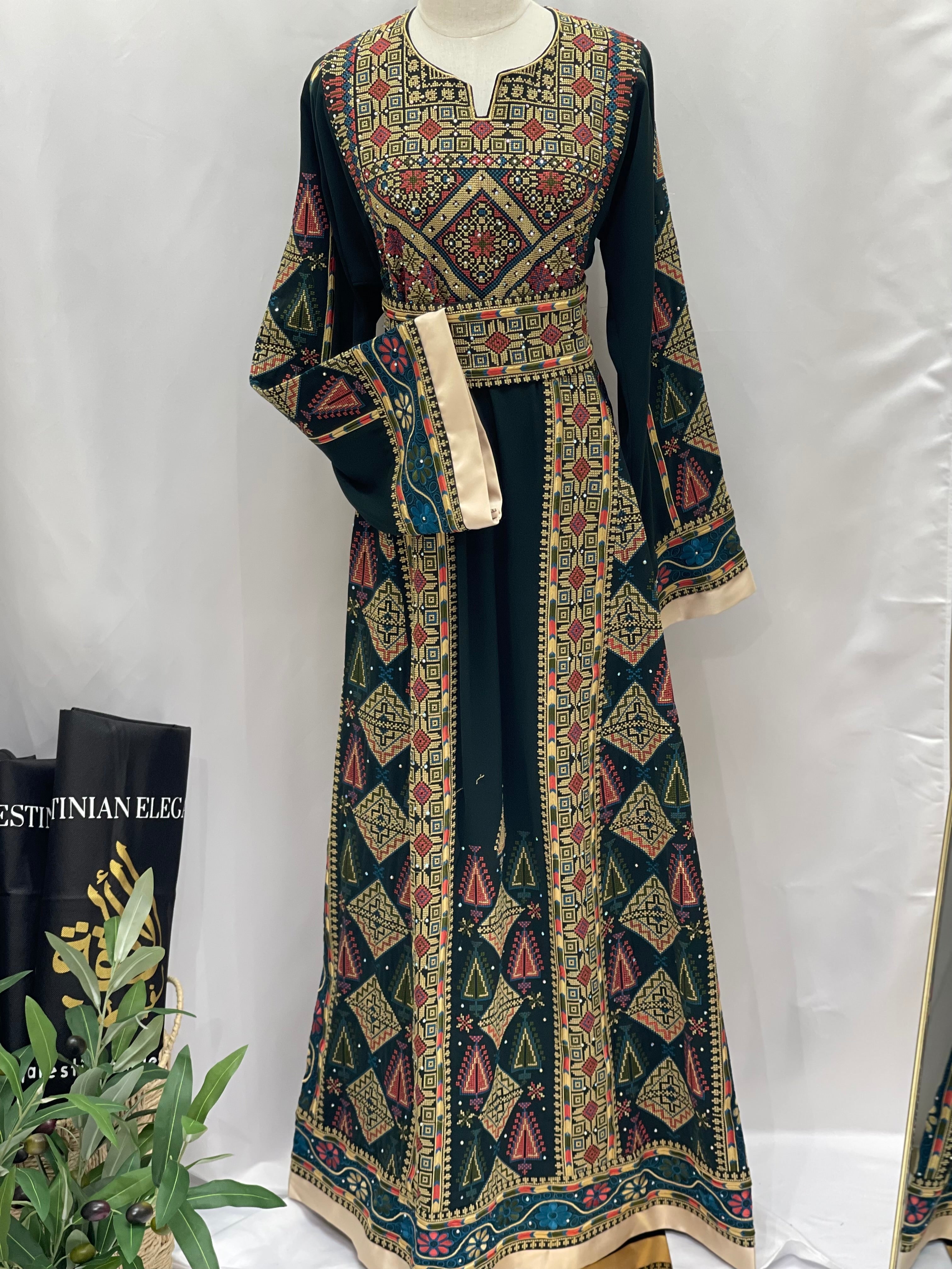 Timeless Elegance: Authentic Palestinian Embroidered Thoub