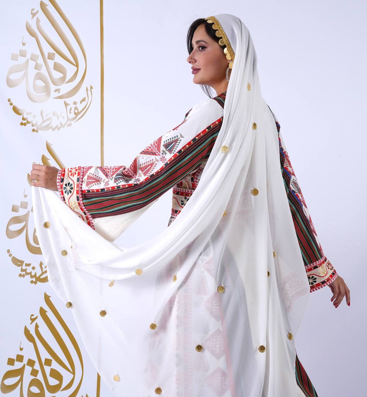 Trendy Majdlawi Thoub: Tradition Meets Modern Style