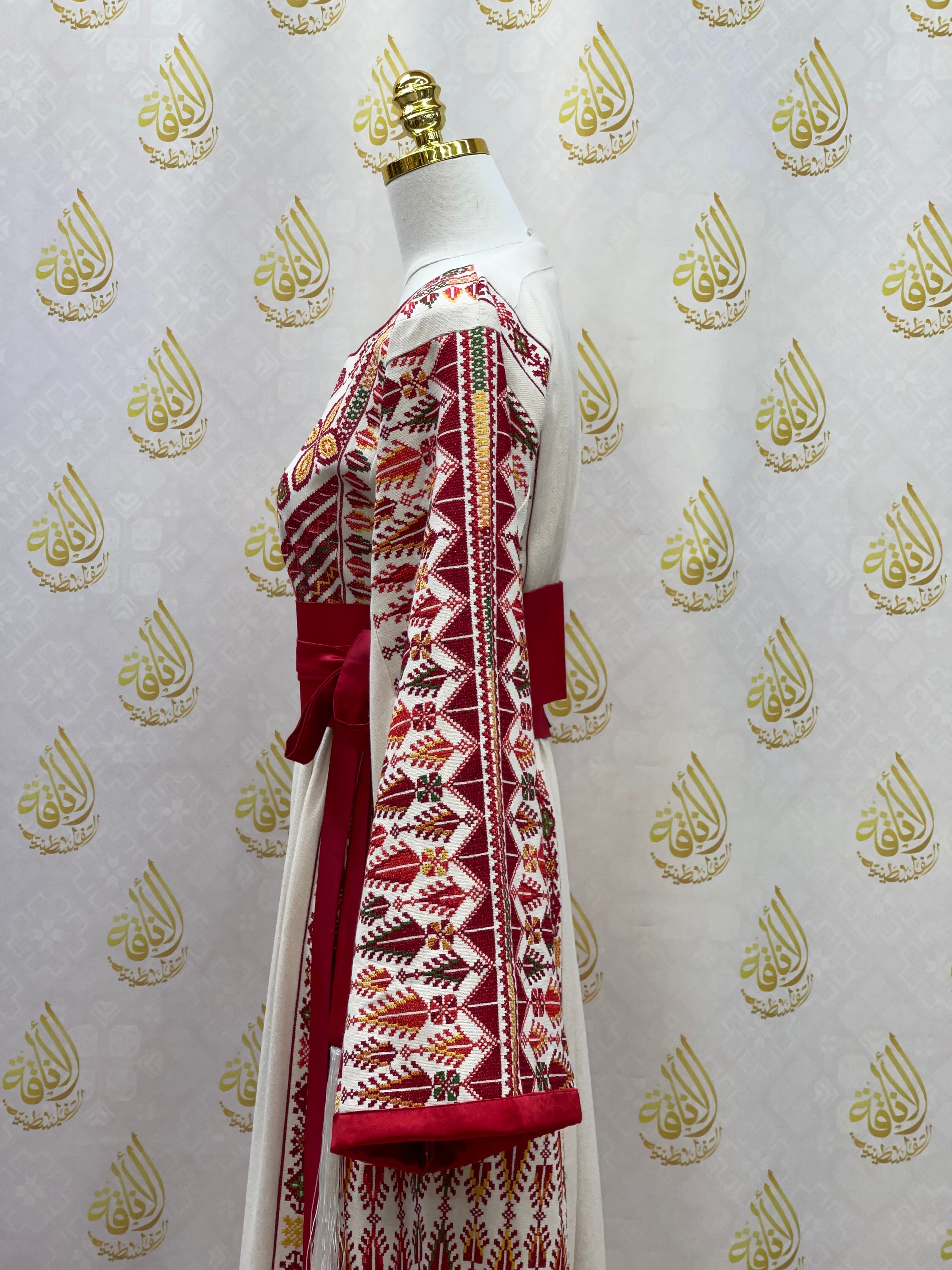 Embroidered Etamin Thoub