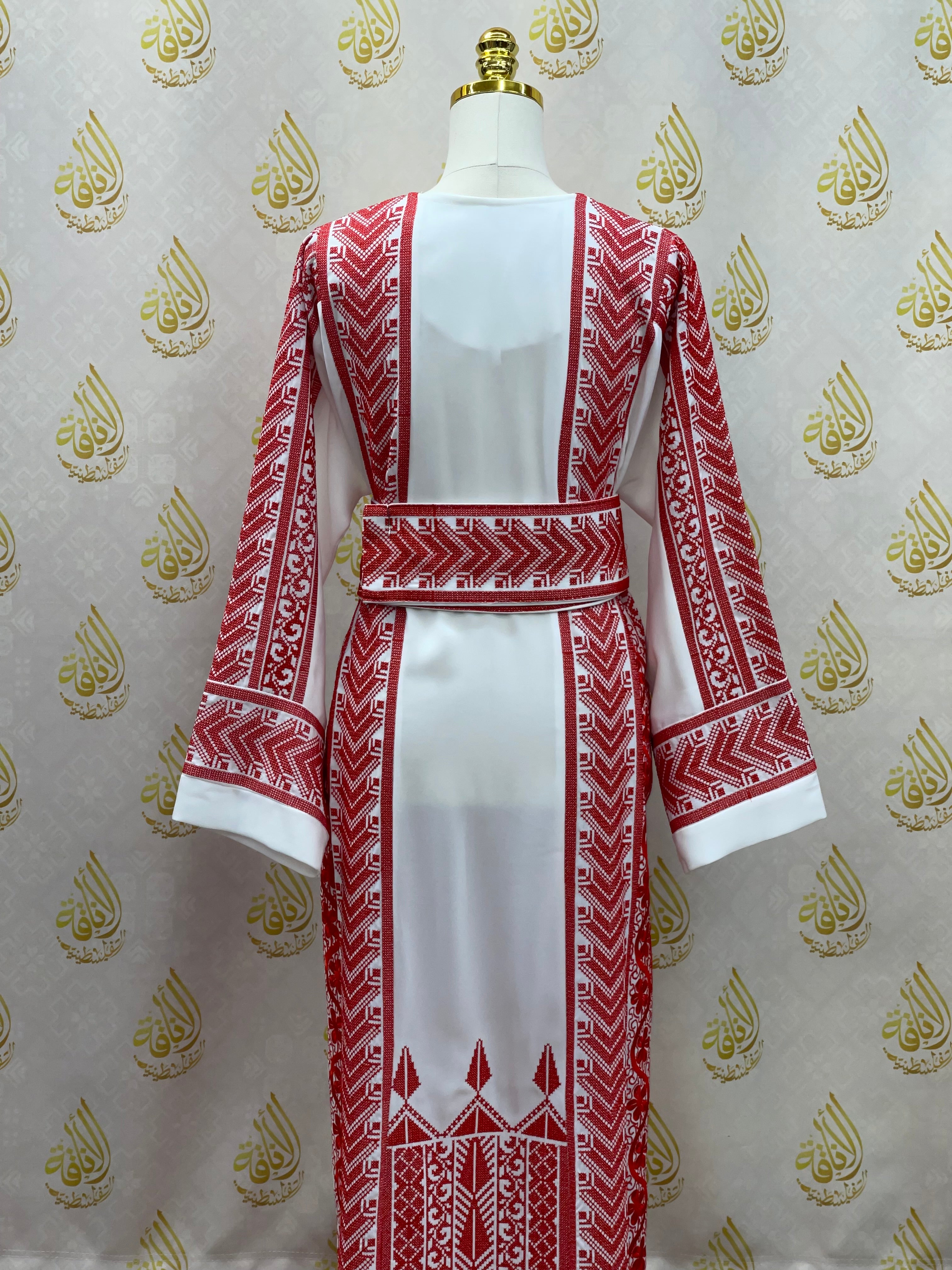 Unique Embroidered Thoub: Elegance & Cultural Heritage