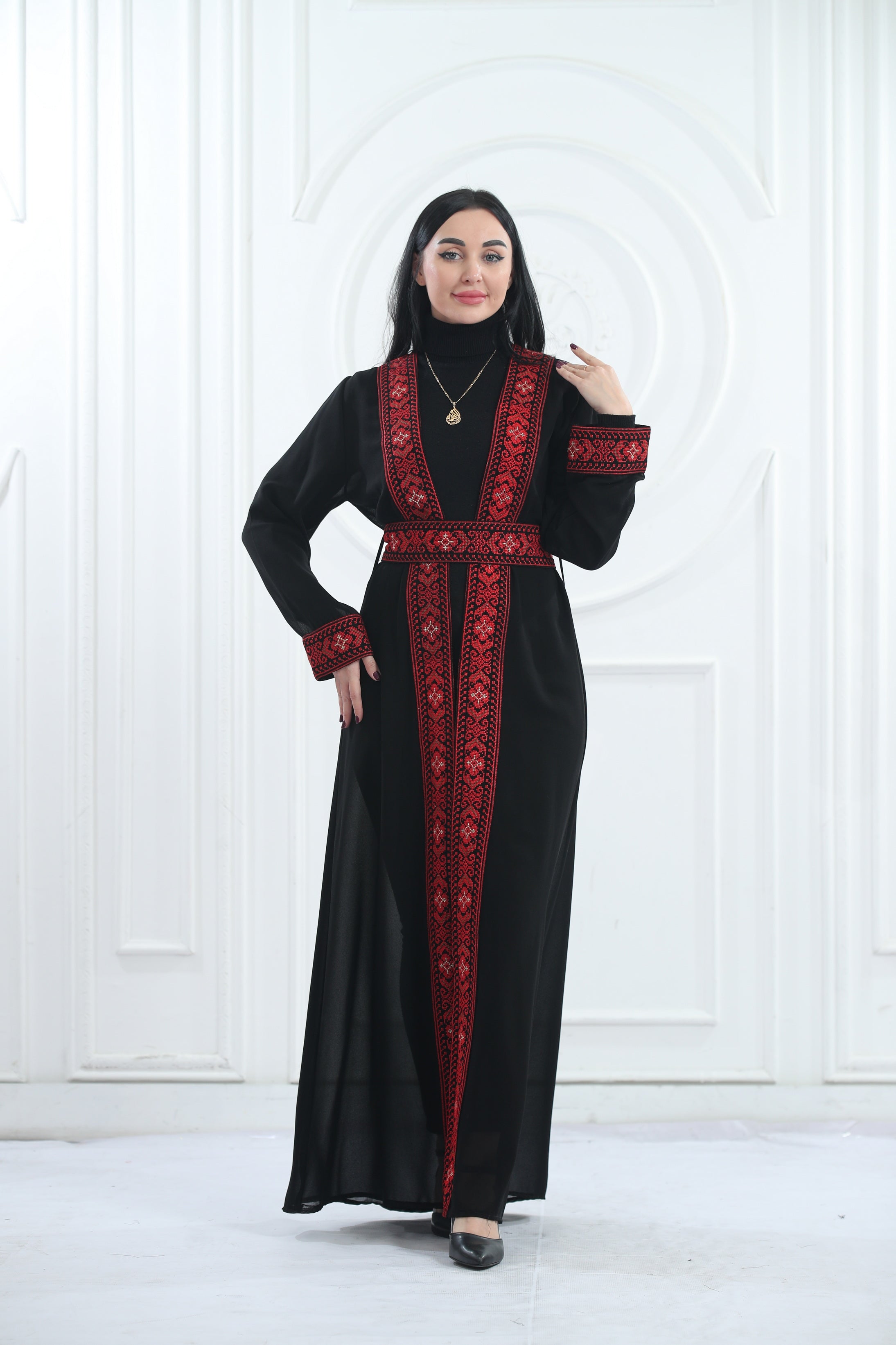 Hala Embroidered Bisht