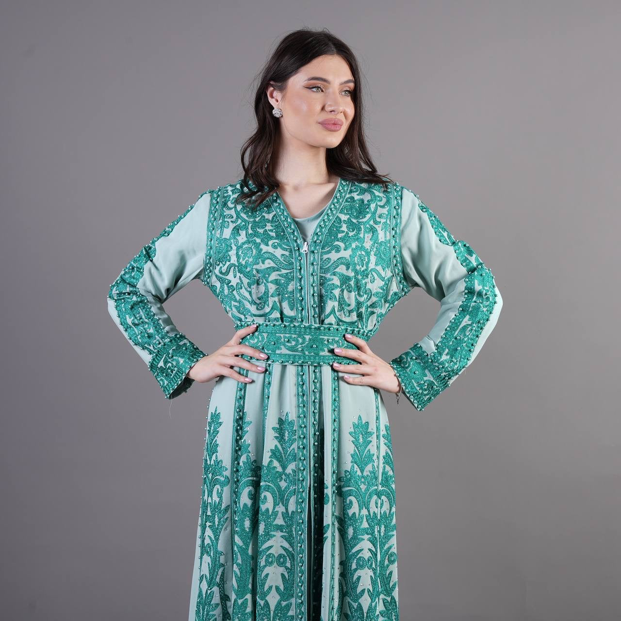 Luxurious Pearl Kaftan: Timeless Elegance and Sophisticated Comfort