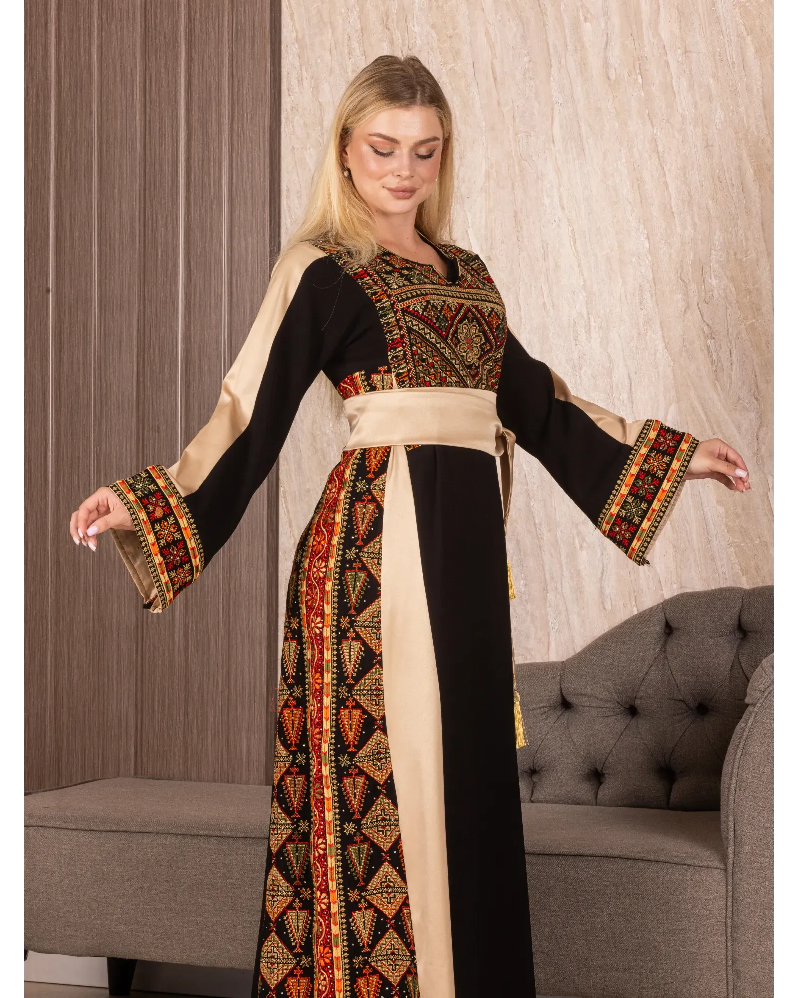 Qamar Embroidered Thoub – Traditional Elegance and Sophistication Palestinian Elegance