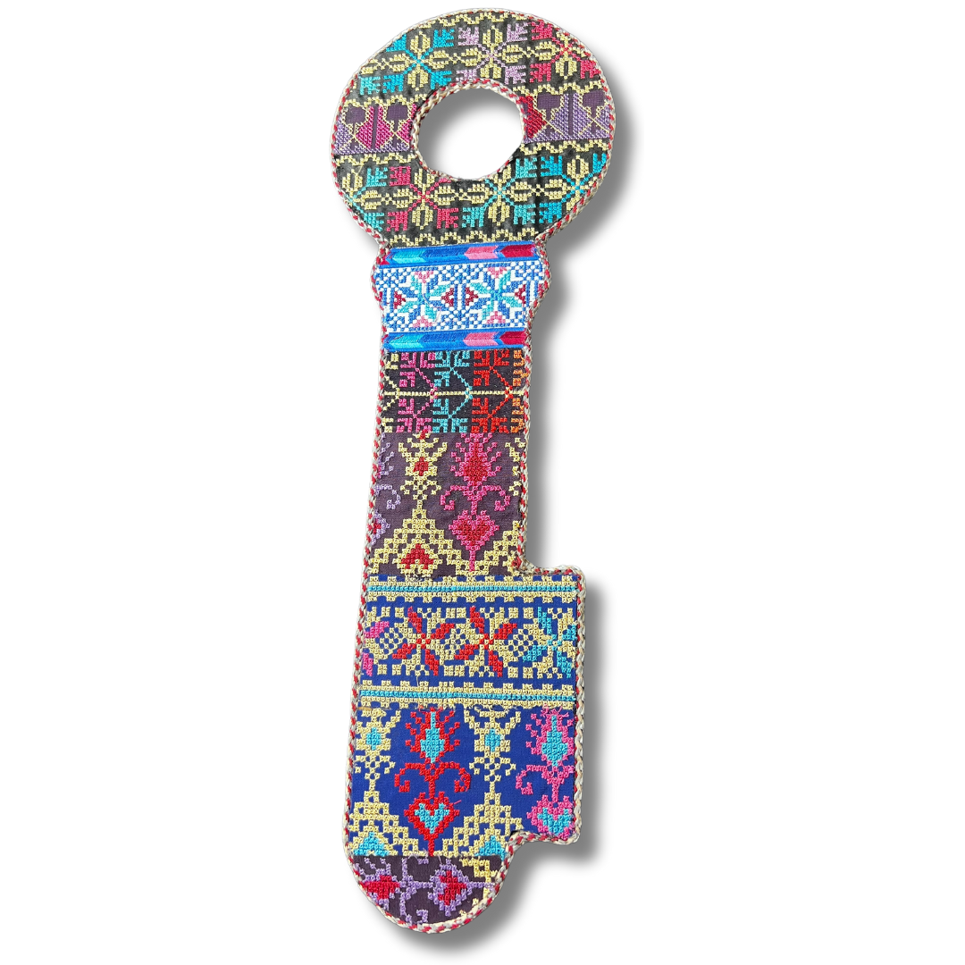 Key-Shaped Tatreez Design Home Decor – High-Quality Cultural Elegance