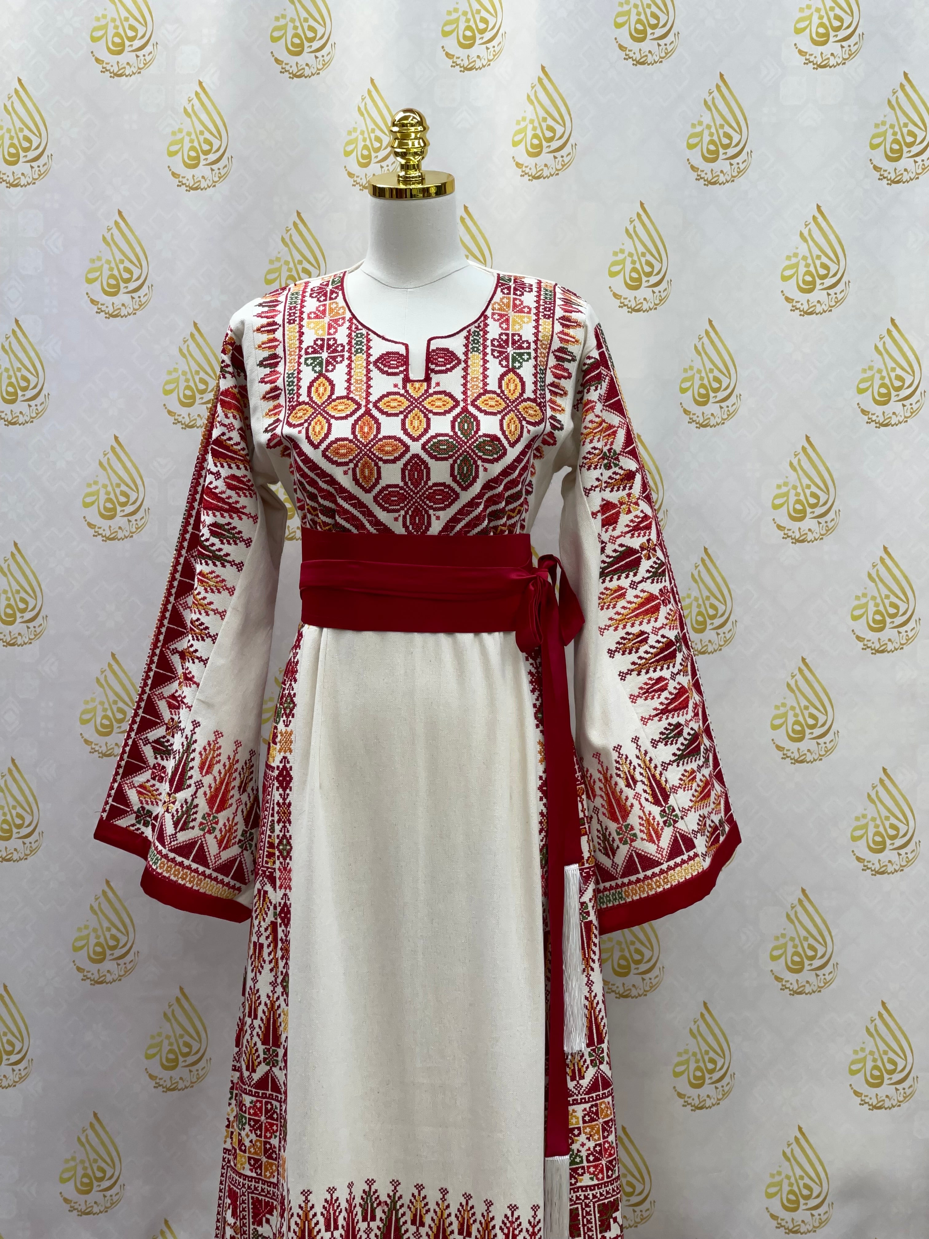 Embroidered Etamin Thoub