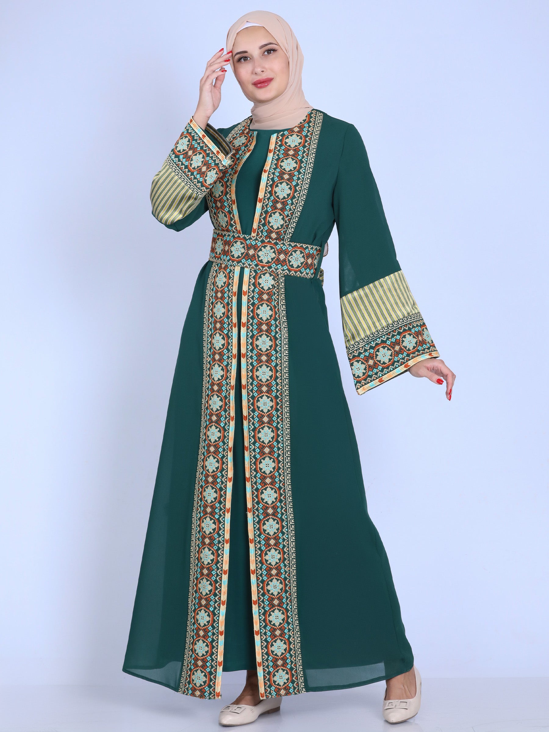 Huda Embroidery Kaftan: Traditional Elegance and Sophisticated Style