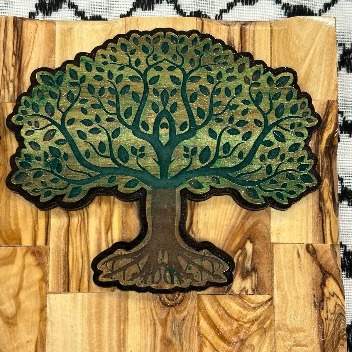 Handmade Wooden Frame Tatreez Picture with Olive Tree Pendant: A Timeless Tribute to Palestine