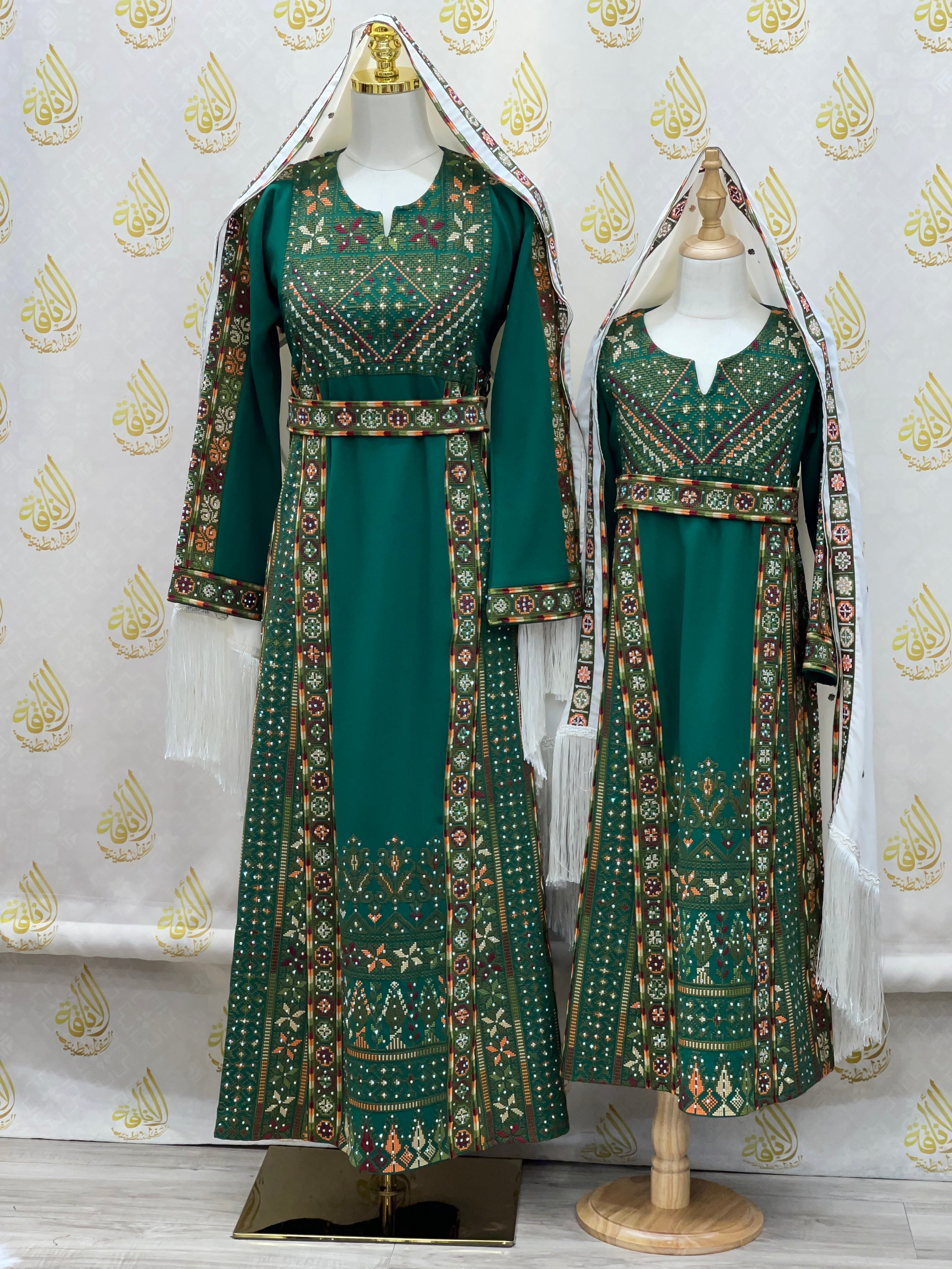 Embroidered Thoub for Girls and Teens: Elegance and Sophistication