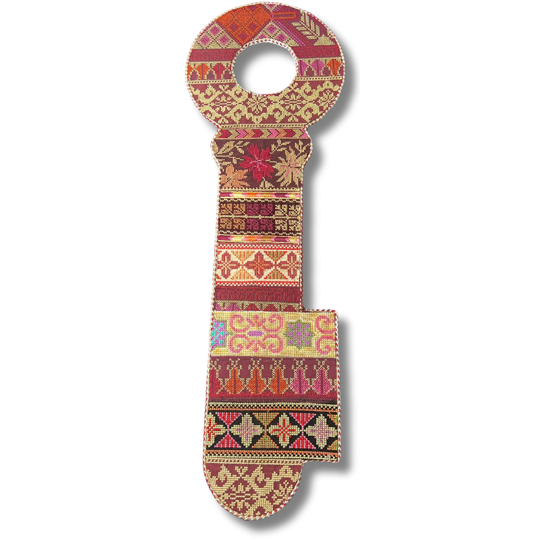 Key-Shaped Tatreez Home Decor - High-Quality Craftsmanship