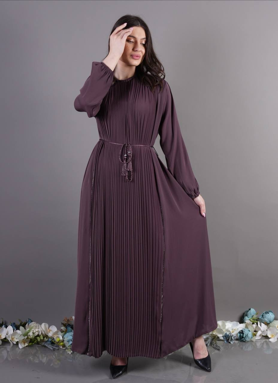 Pleated Abaya Dress: Elegance and Comfort Combined