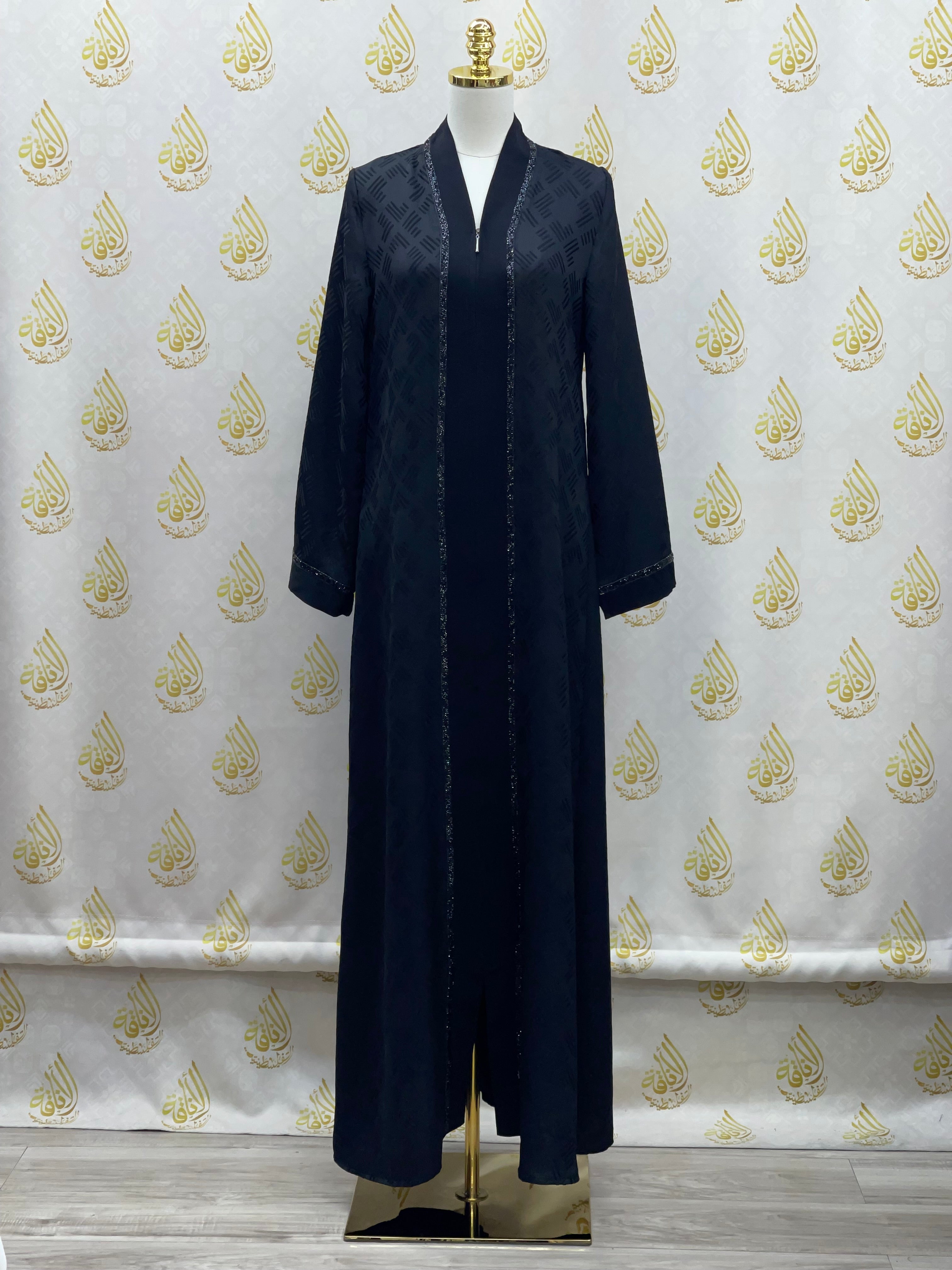 Elegant Black Abaya: Chic Comfort and Timeless Style