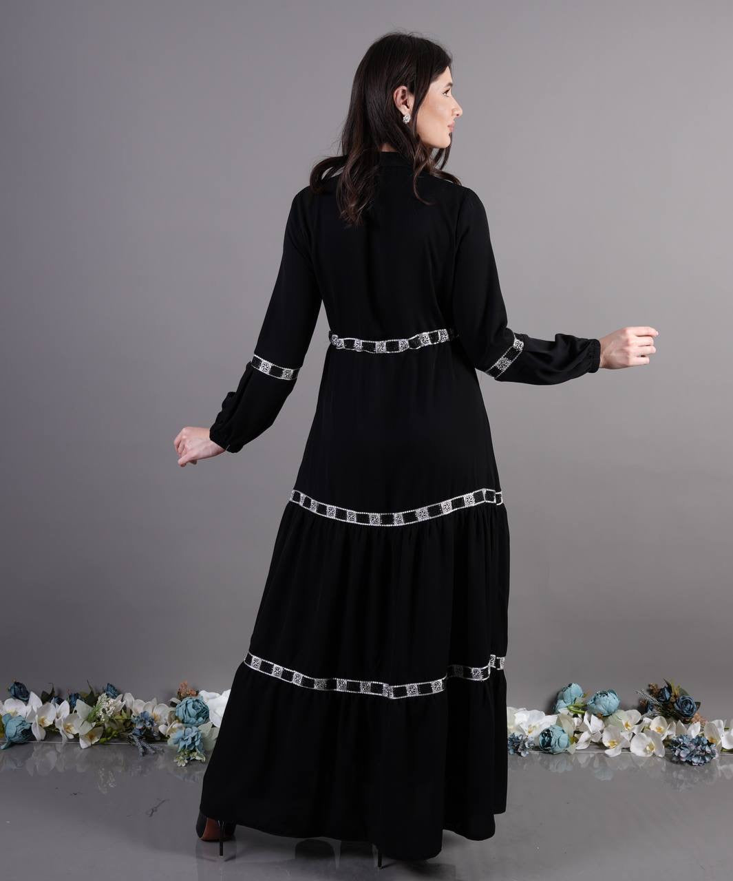 Abaya Dress: Versatile Elegance and Sophisticated Style