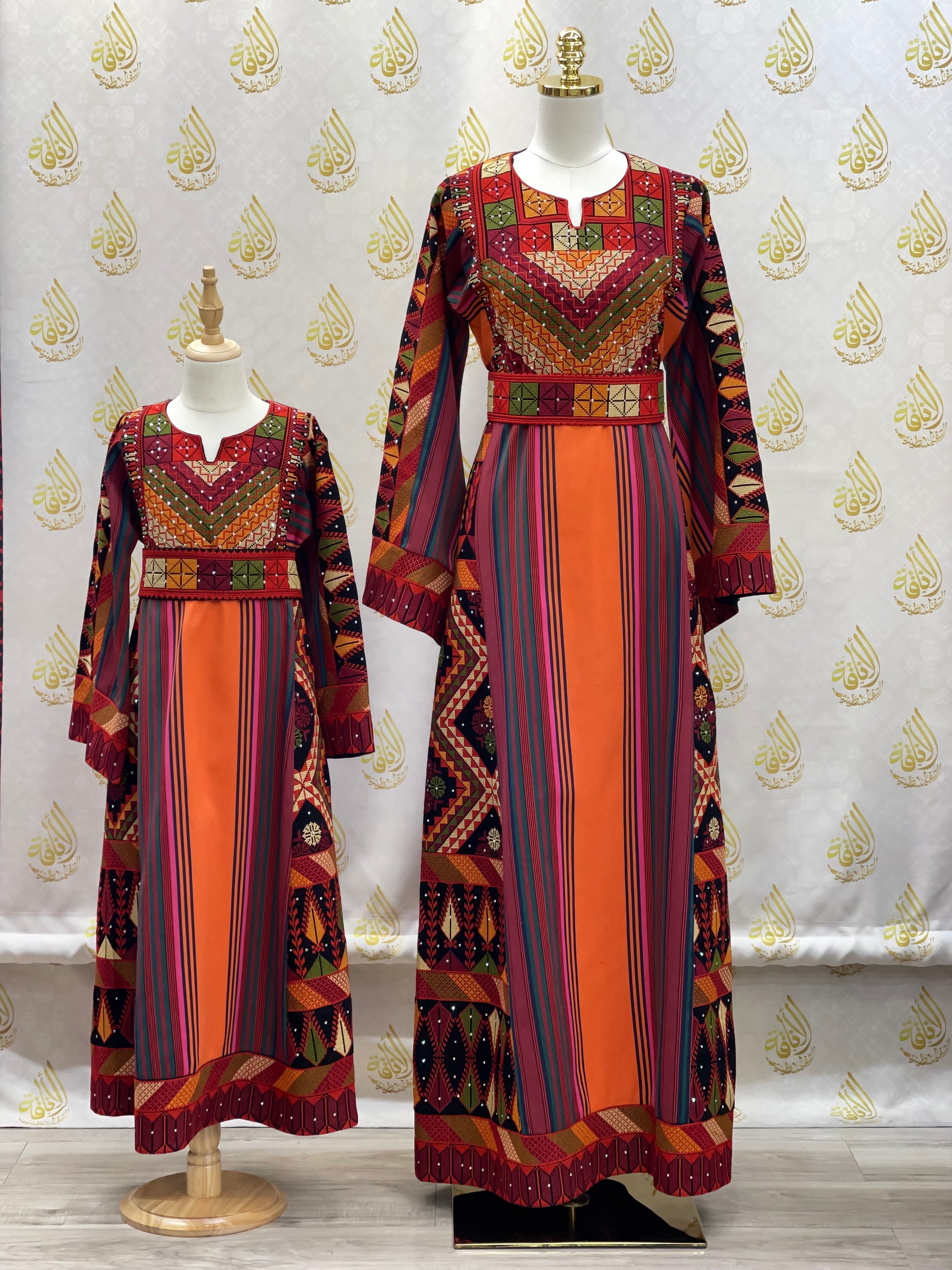 Cypress Embroidered Majdalwi Thoub - Luxurious Mom & Daughter Matching Set