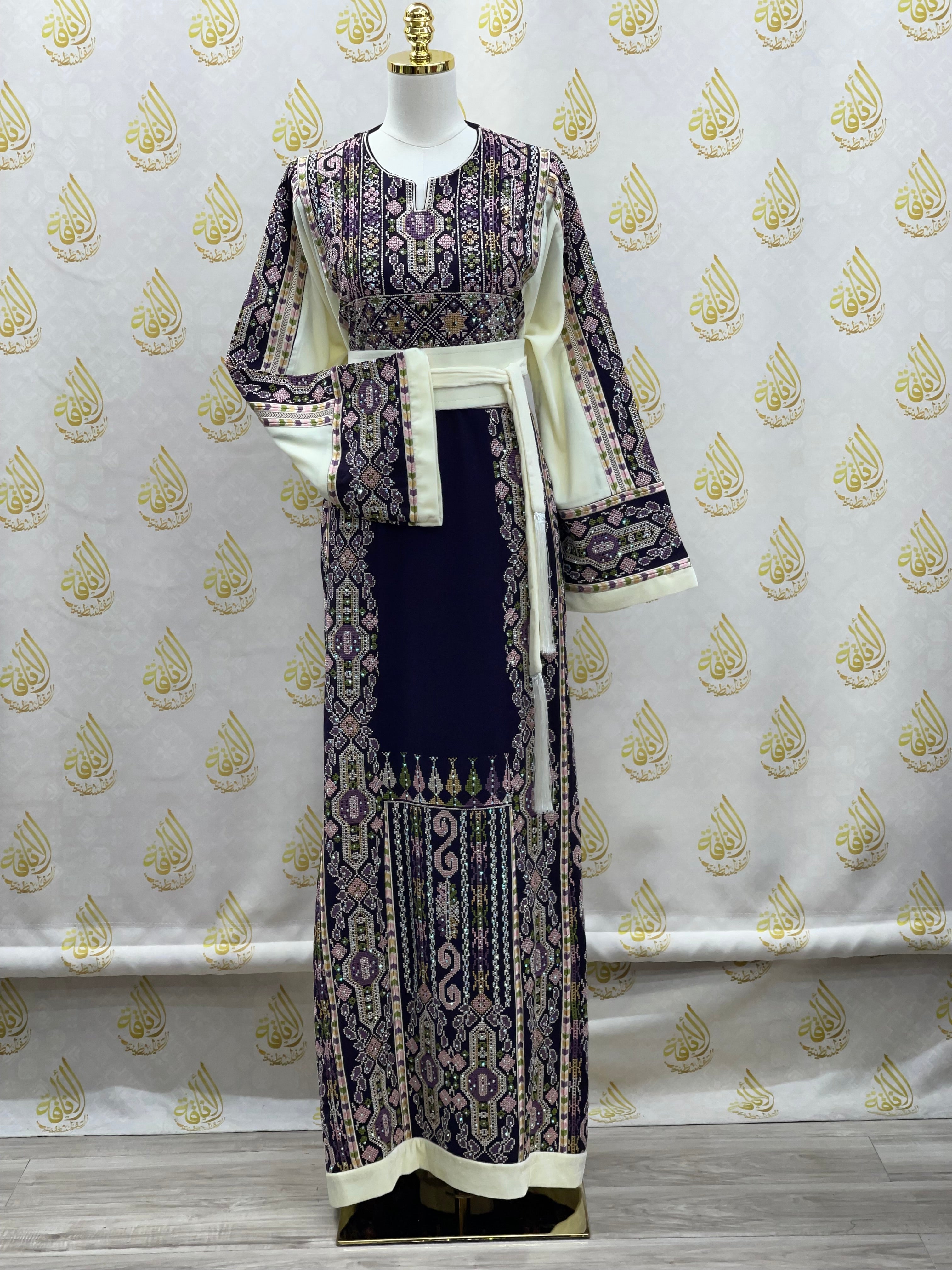 Embroidery  Elegant Thoub