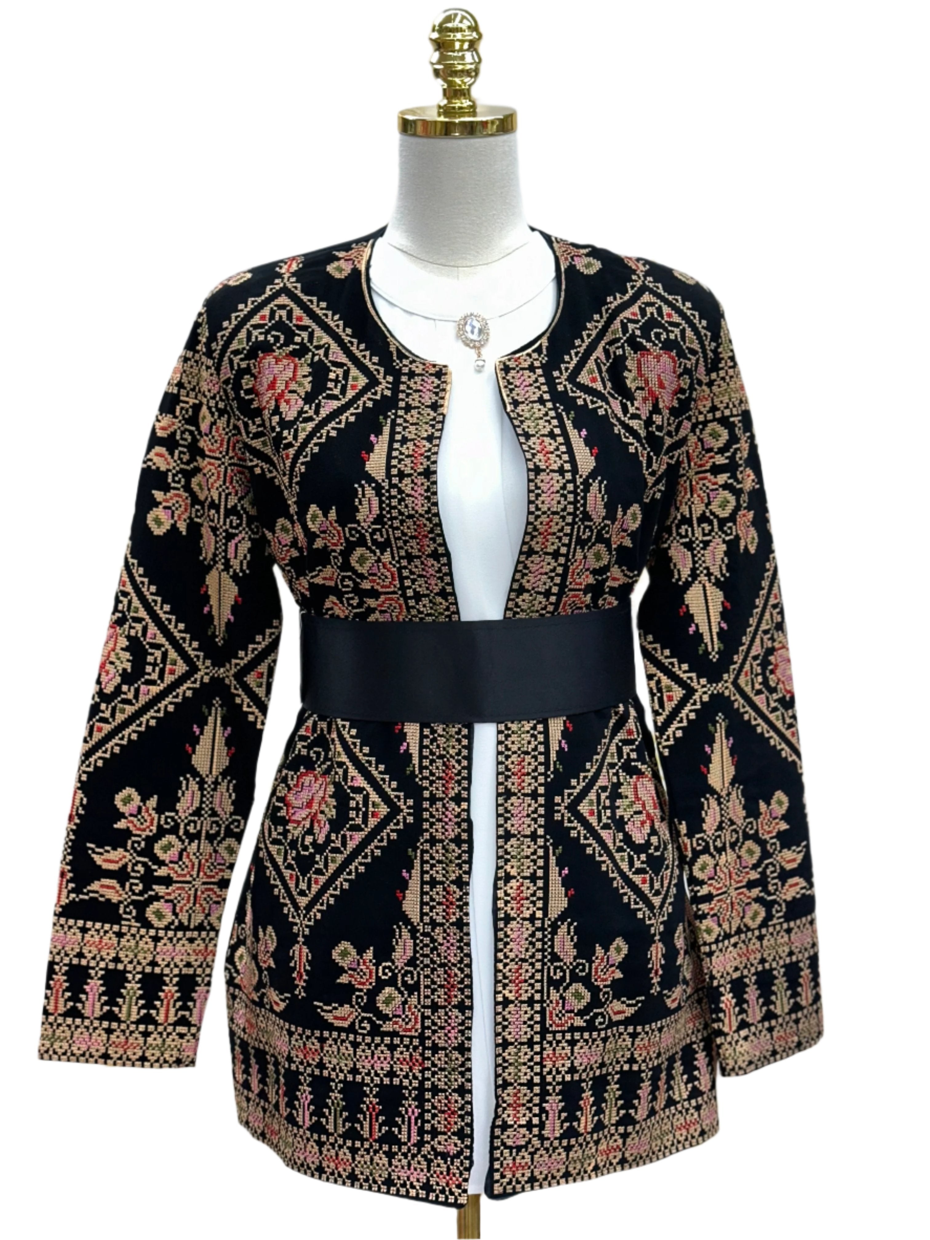 Sabaleh Women Tatreez Jacket: Cultural Heritage and Elegant Craftsmanship