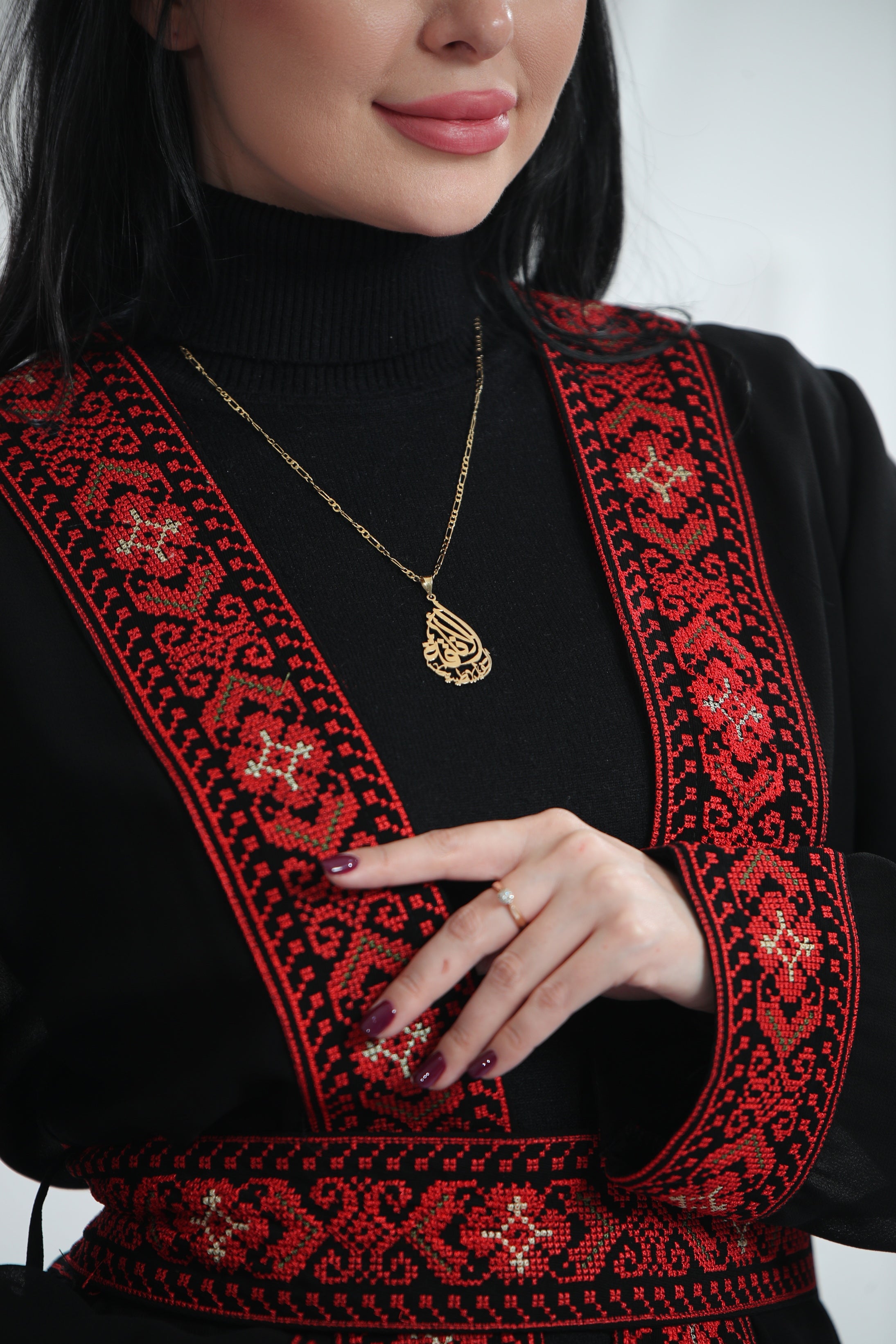 Hala Embroidered Bisht